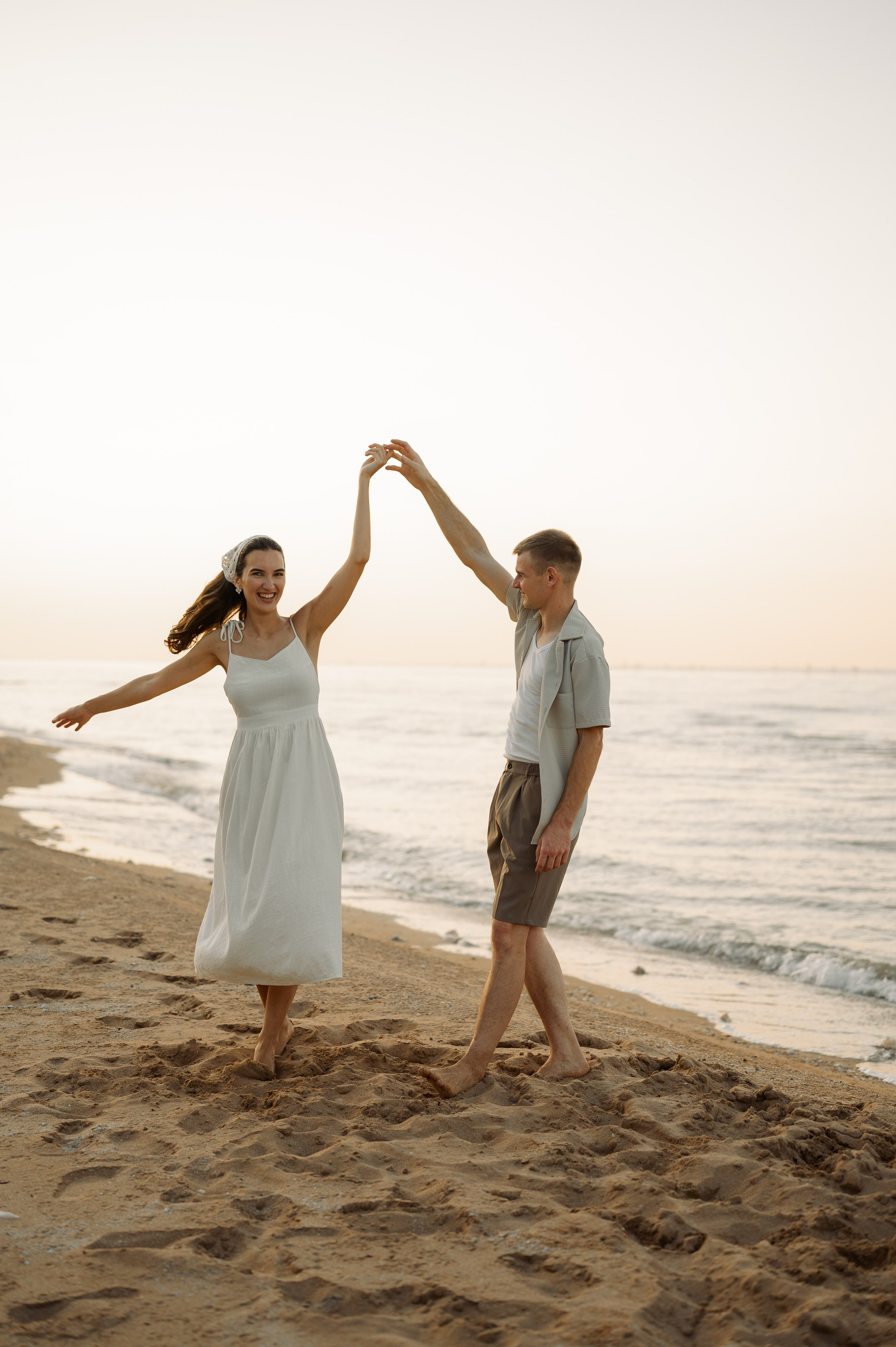 Предсвадебная съёмка на море🌊. Свадебный и семейный фотограф в Краснодаре Алина Мельник