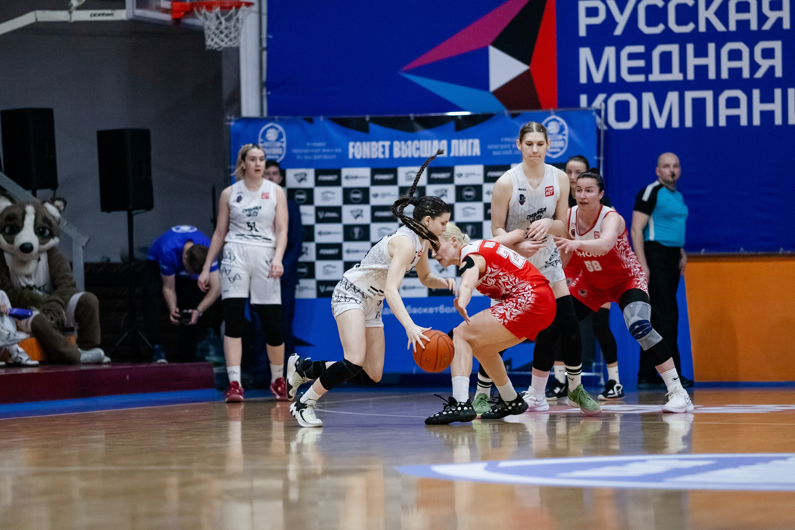 Славянка — Юность. Фотография