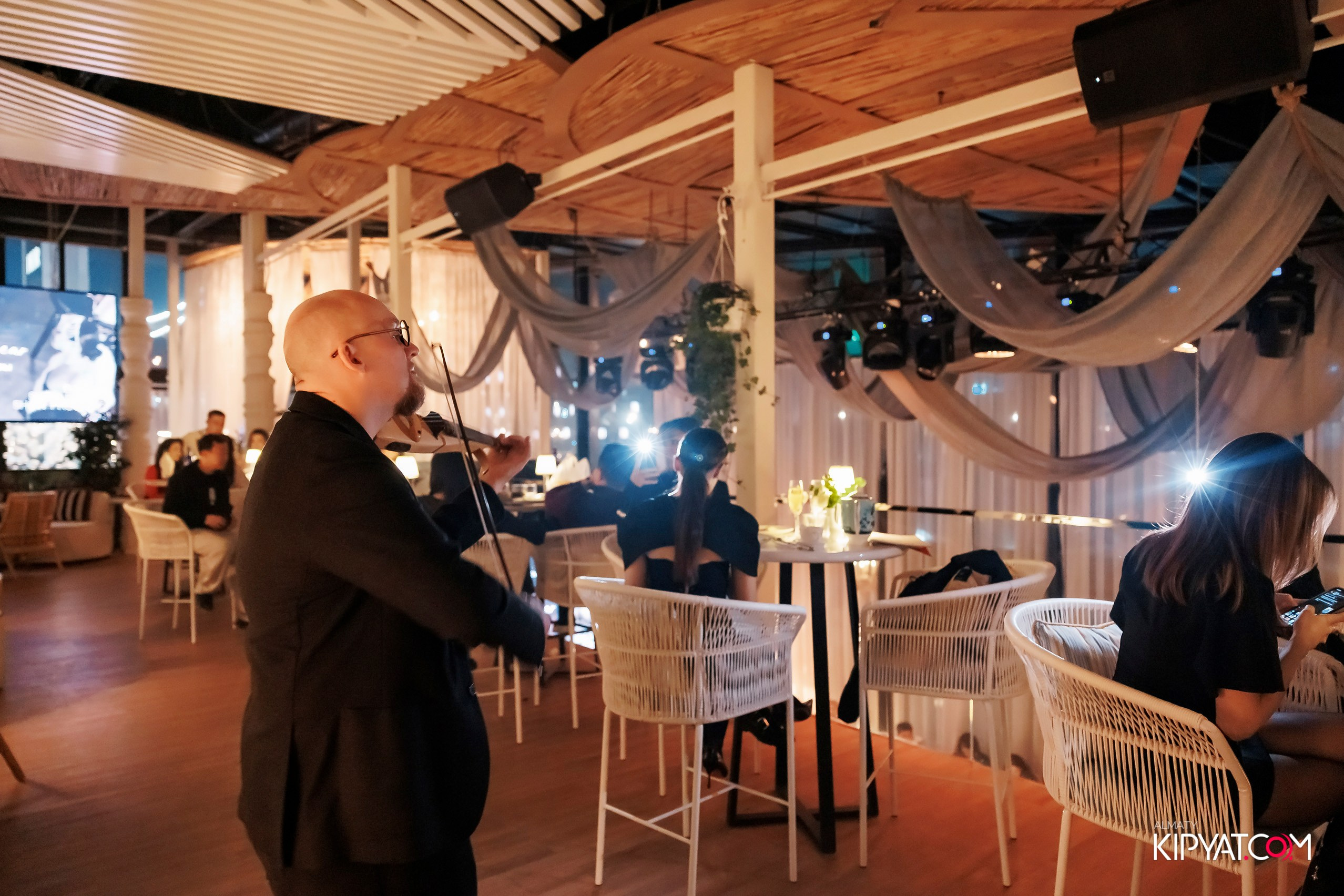 AIZA BAR — ТЕХНИЧЕСКОЕ ОТКРЫТИЕ. КИПЯТКОМ АЛМАТЫ! Фотосъемка мероприятий в Алматы