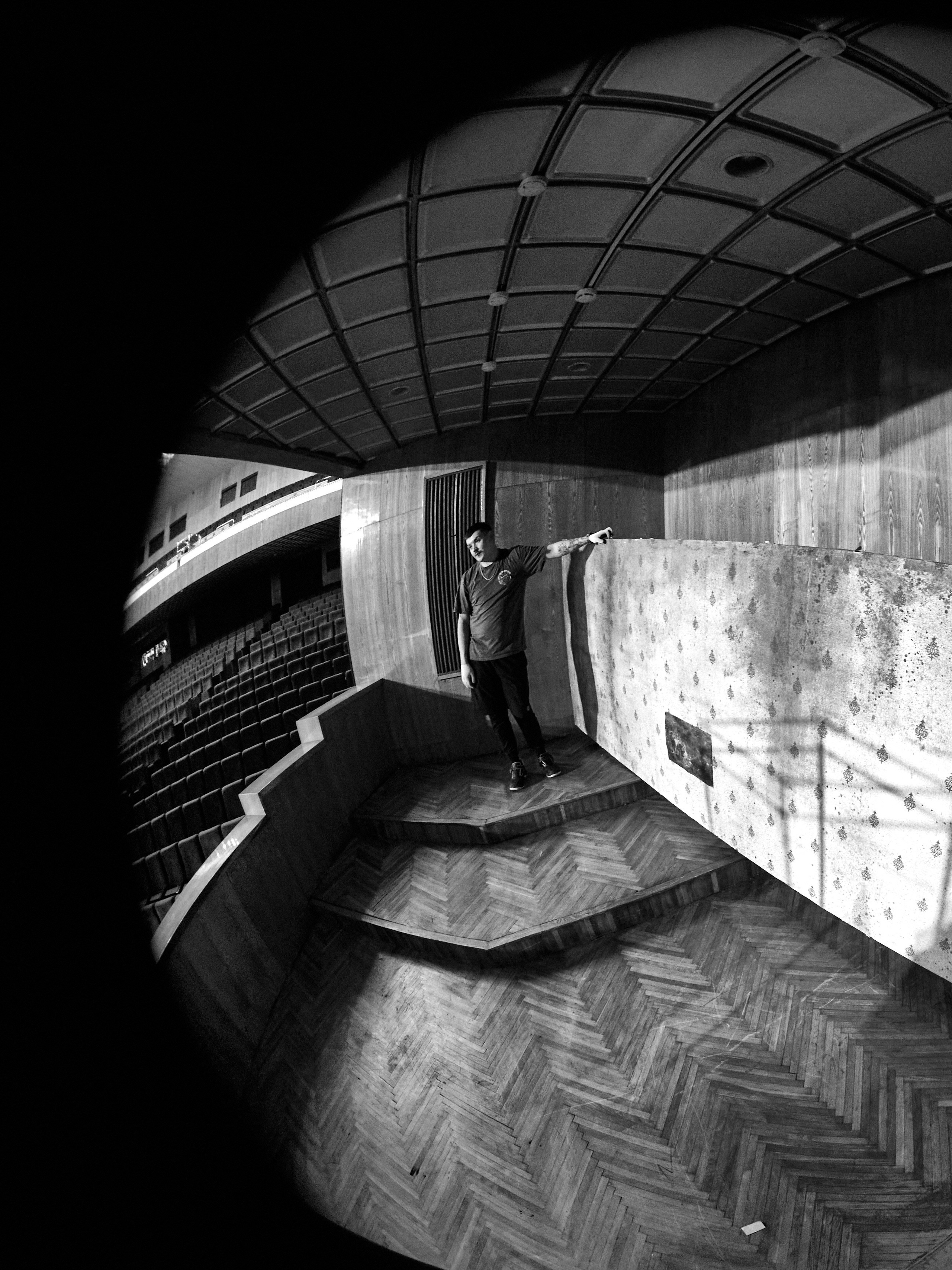 Монтаж спектакля Двойник. Фотограф Юлия Маринина