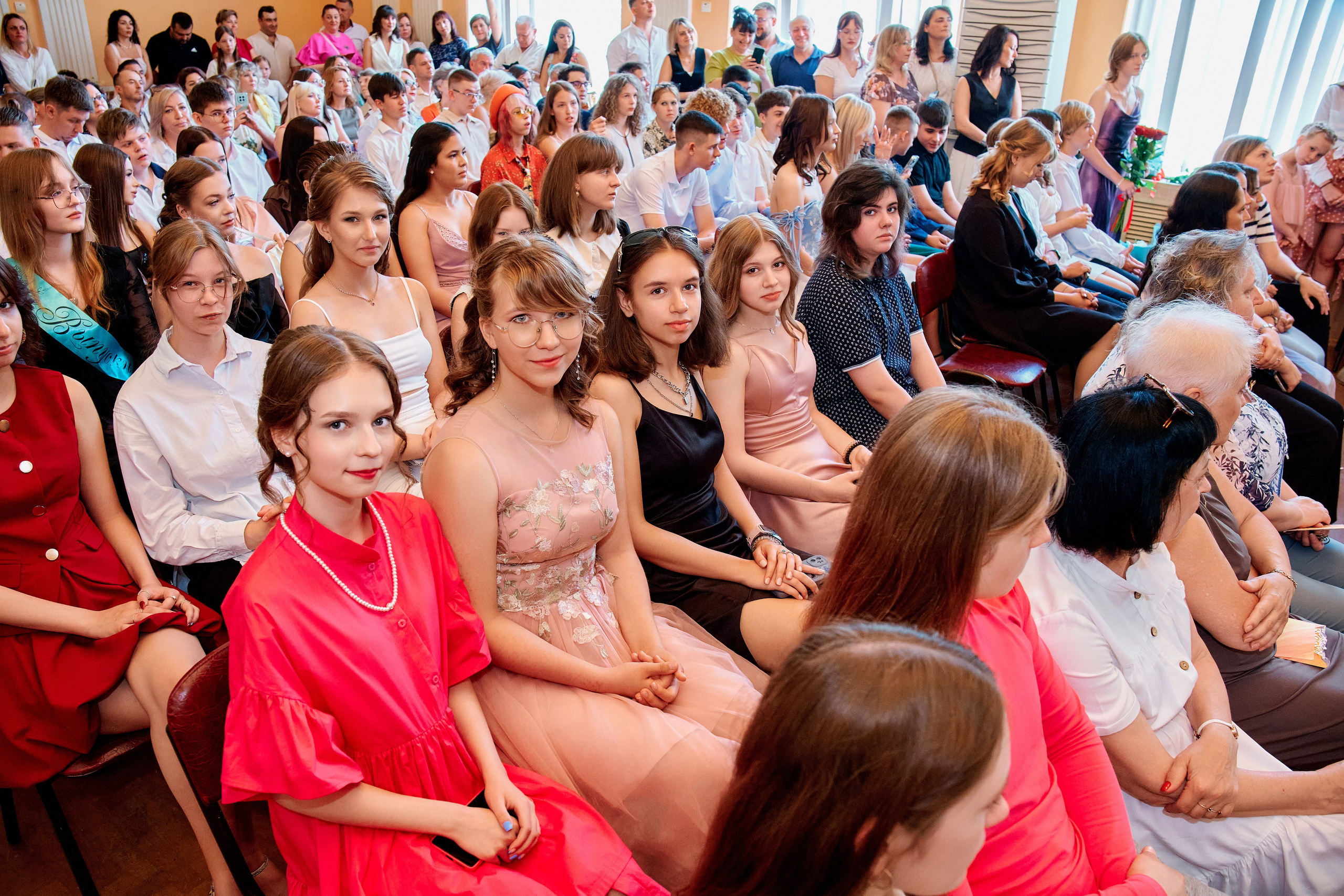 Выпускной 9 класс. Школа 10. Фотограф Таганрог Анна Трайжон