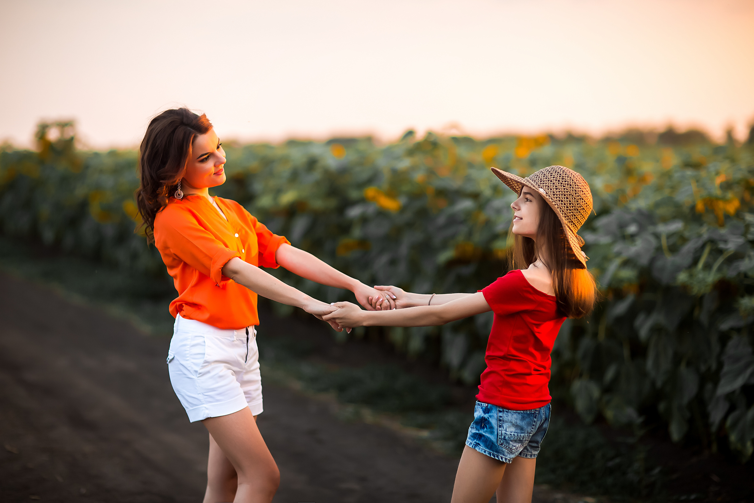 Прогулка на закате. Свадебный и семейный фотограф/видеограф в Краснодаре Наталья Осинская