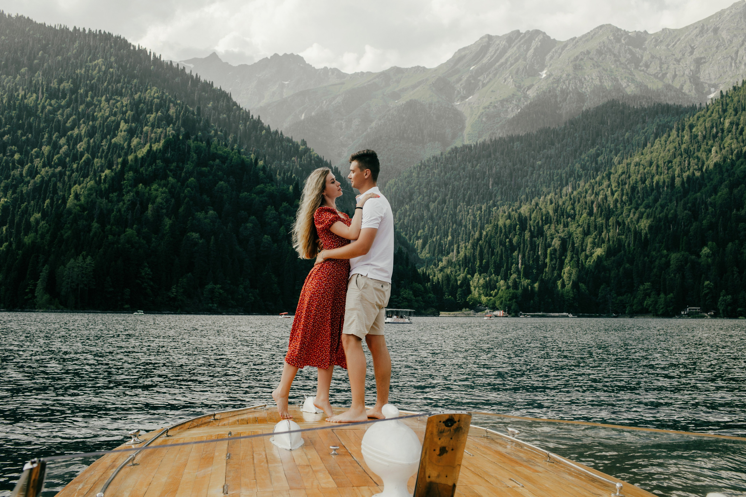 Рица+ Водопад+Аренда катера 25 000. RetroChic Фото