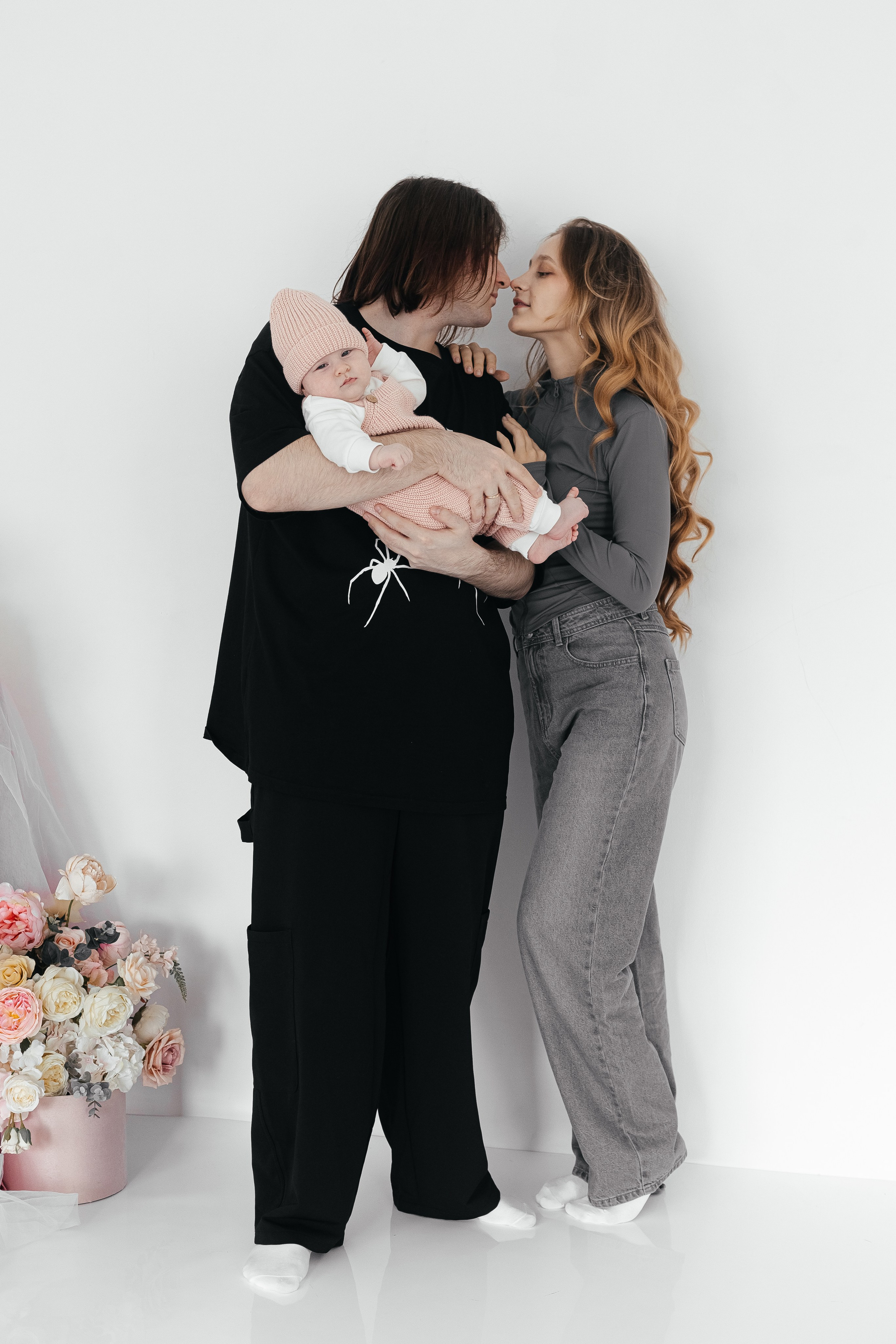 Зоя, Дима и Вика. Главная