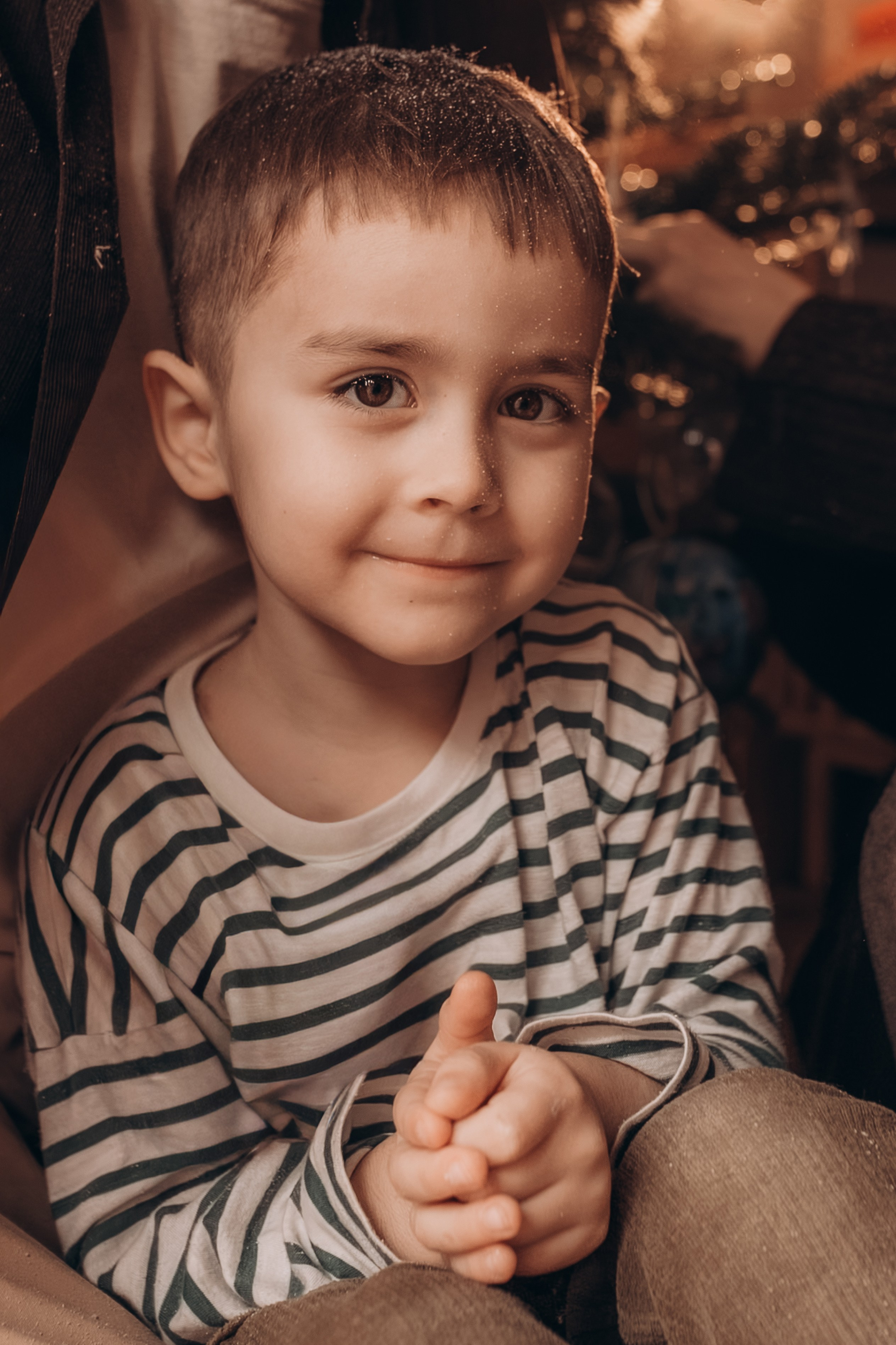Séance famille à domicile. Photographe des familles et enfants à Nantes et alentours