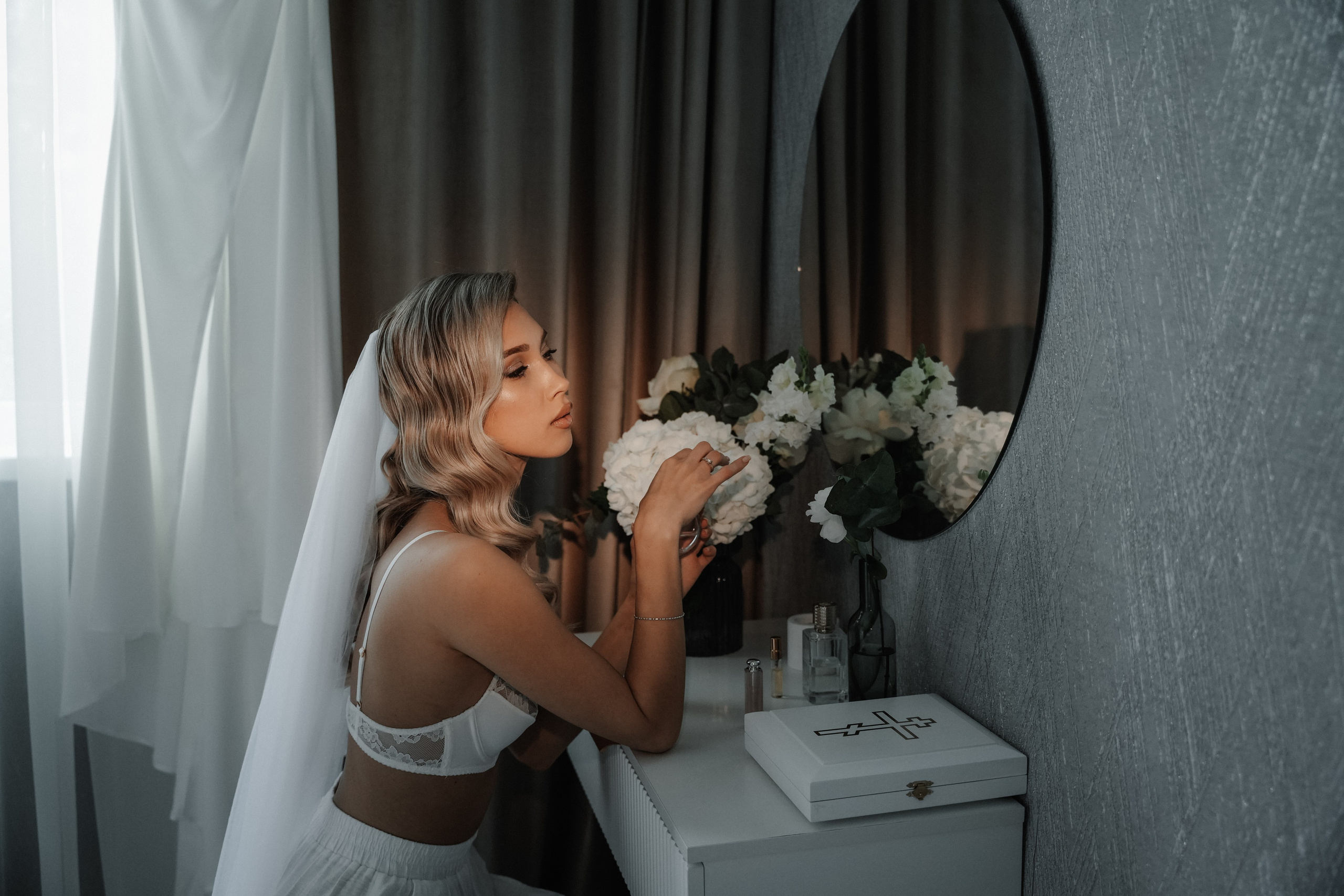 Astoria. VISUAL ARTIST · KRONGAUZ ANASTASIA