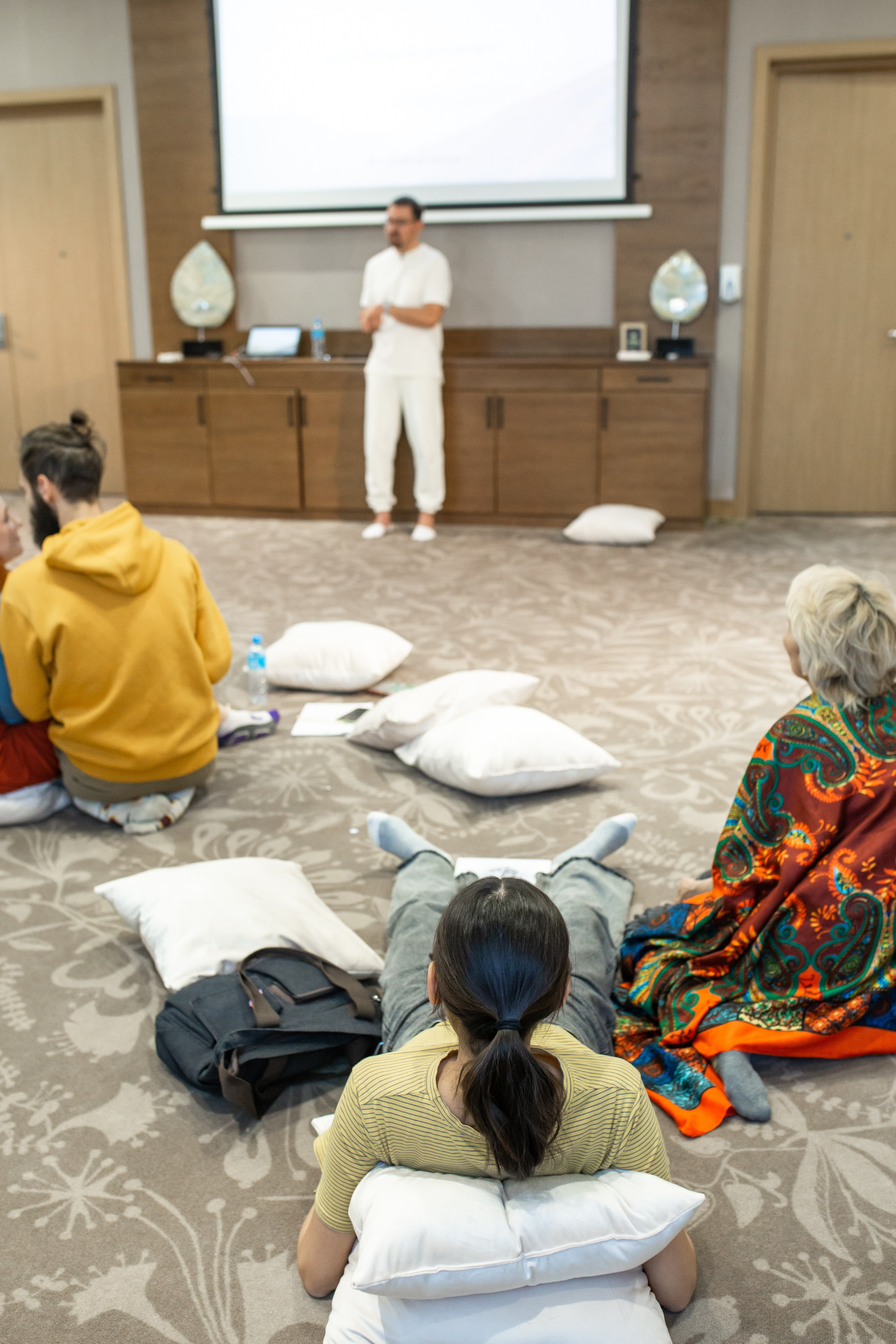 Тренинг (DoubleTree by Hilton Almaty). Jora Abramov | Коммерческий и репортажный фотограф в Алматы