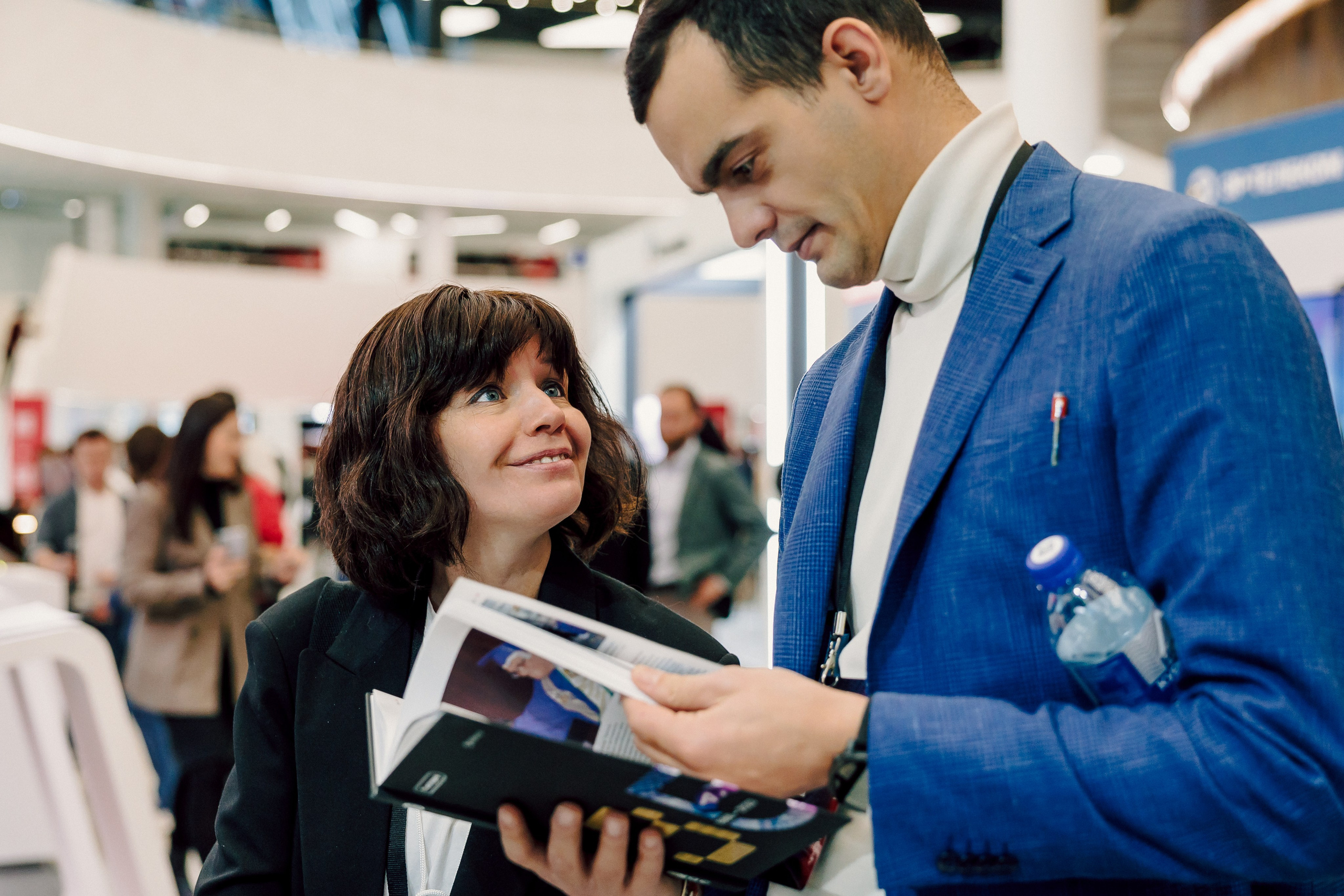 СКБ Контур — Форум будущего — Стенд. Лёшка Варзегов — фотограф