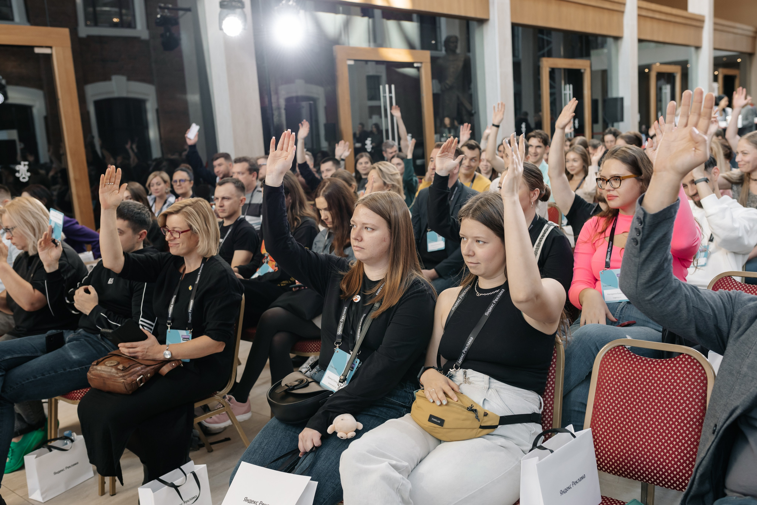 Яндекс. Обсудим Вместе. Дмитрий Судаков, фотограф в Екатеринбурге и Москве