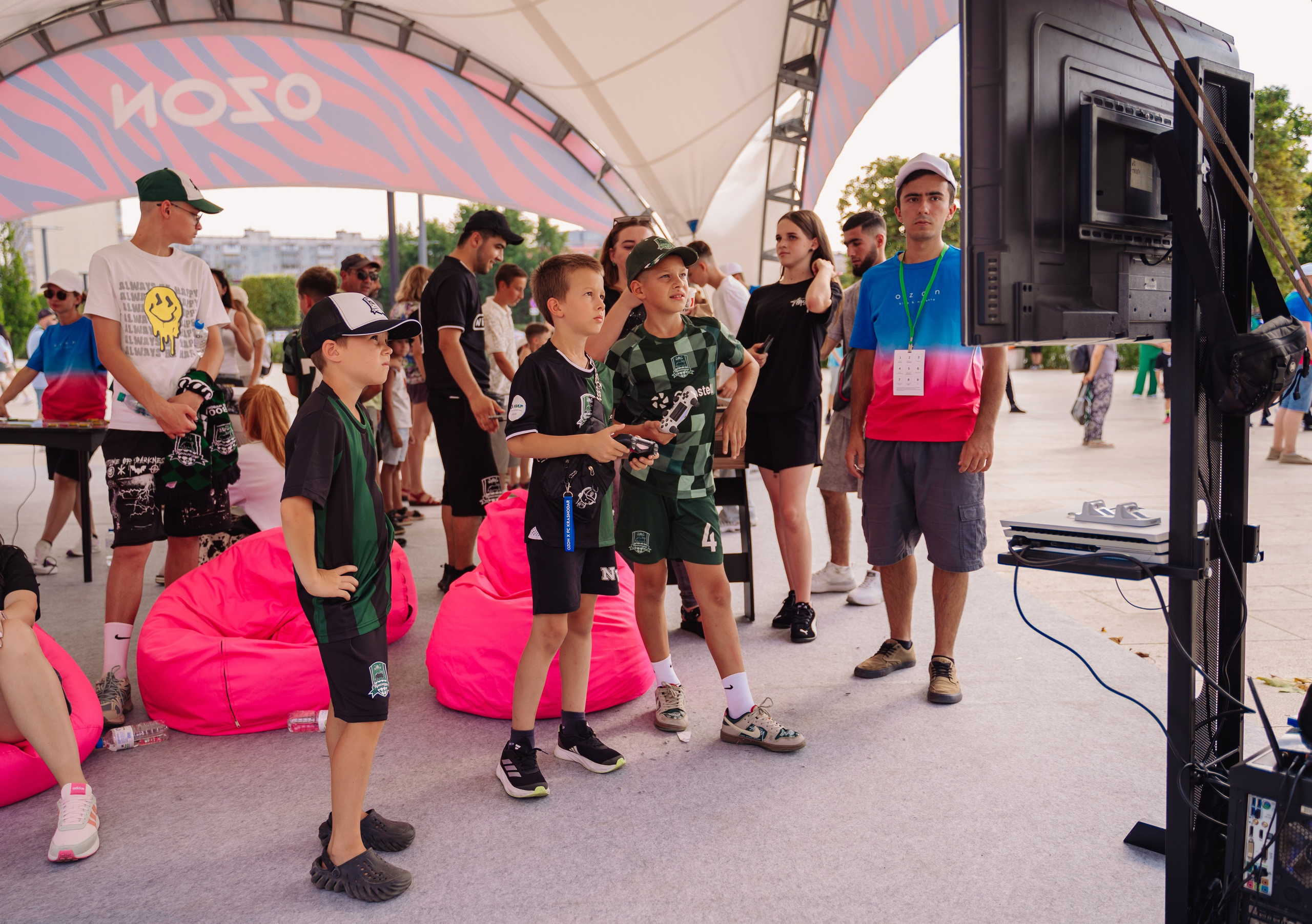 Репортаж OZON. Свадебный и семейный фотограф в Краснодаре Павел Мельников