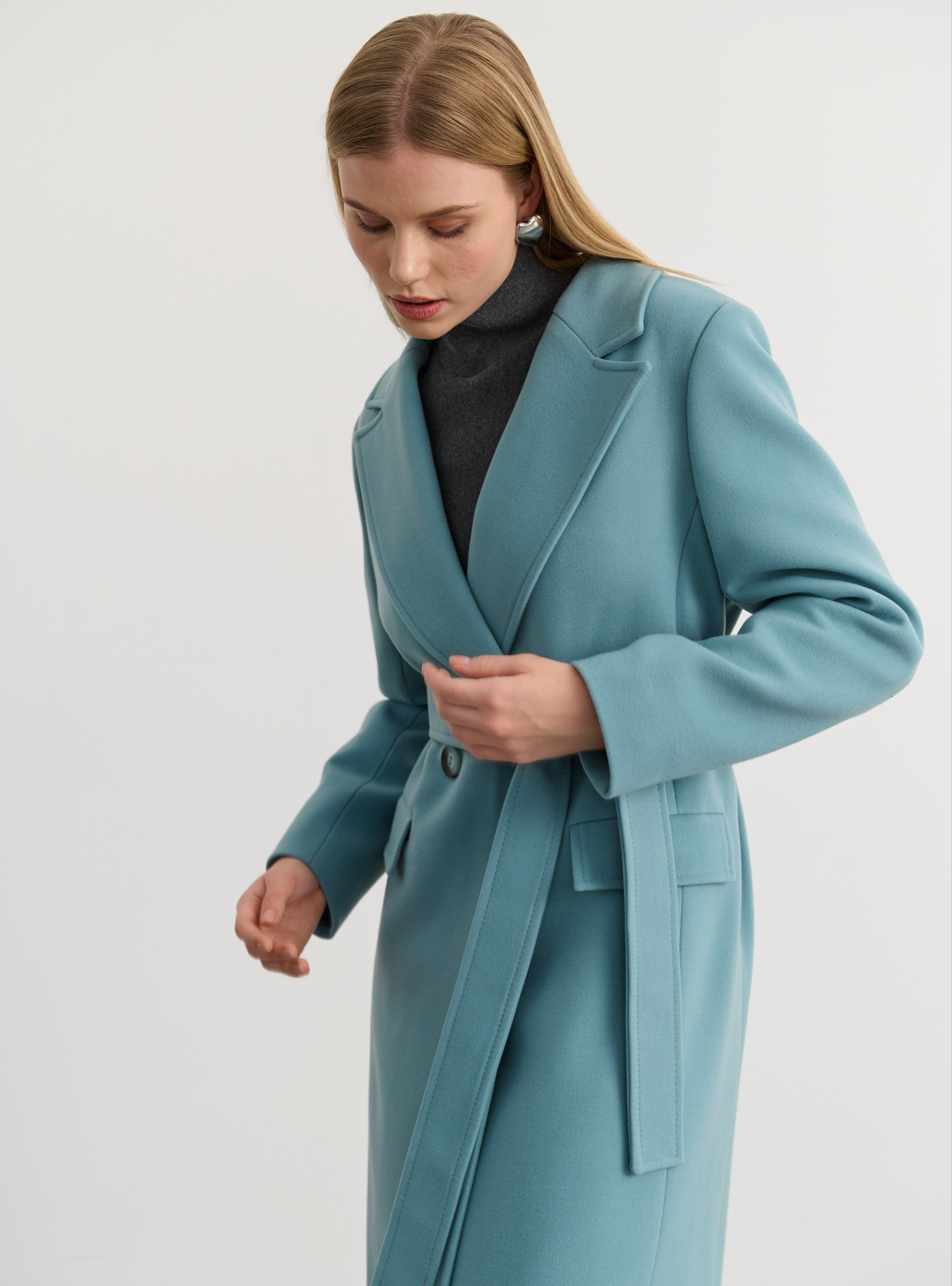 Каталог для бренда верхней одежды Sheily. Fashion фотограф в Москве Ксения Чупрунова