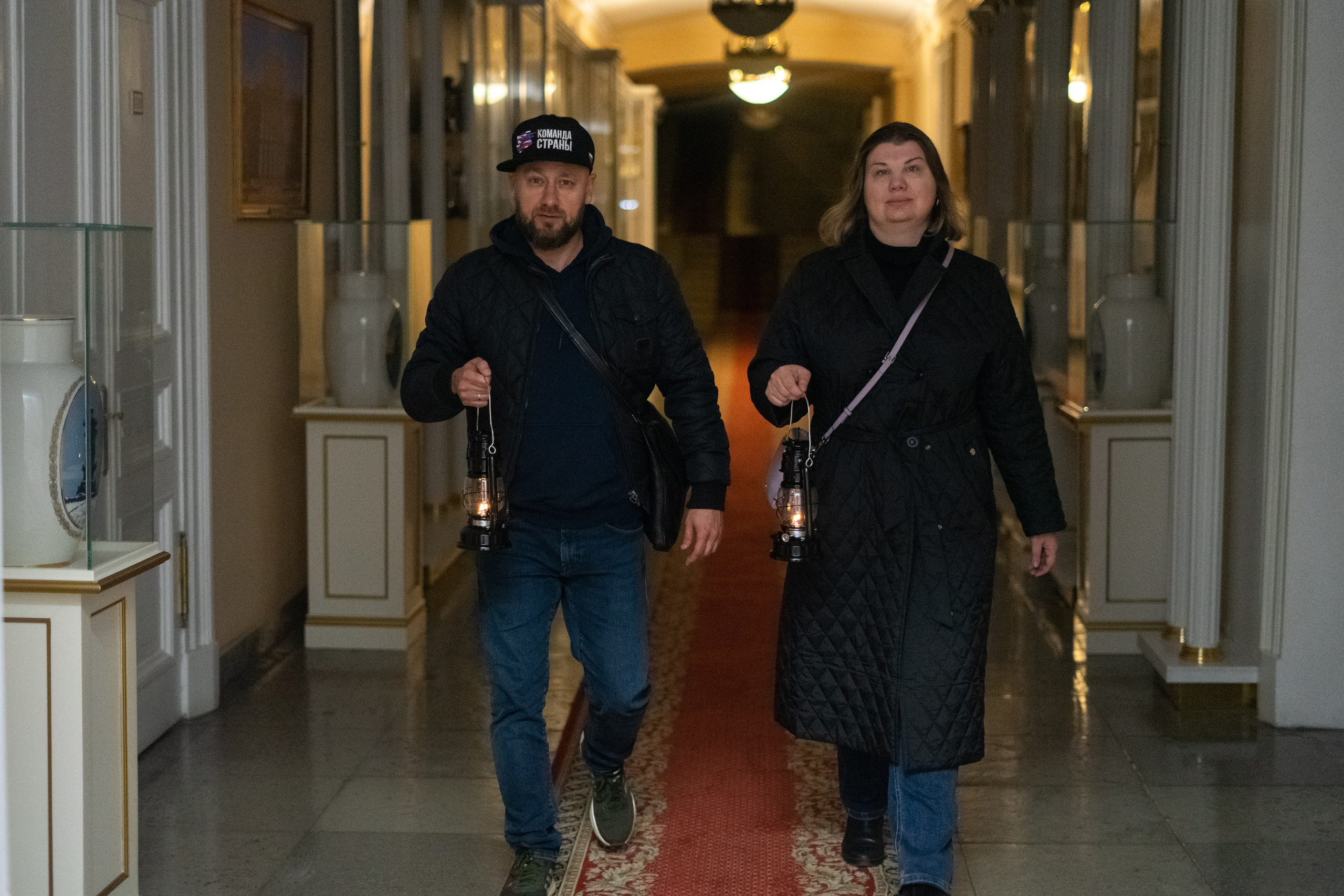 Передача благодатного огня. ДМИТРИЙ ХОРУНЖИЙ — репортажный фотограф, видеограф СПБ