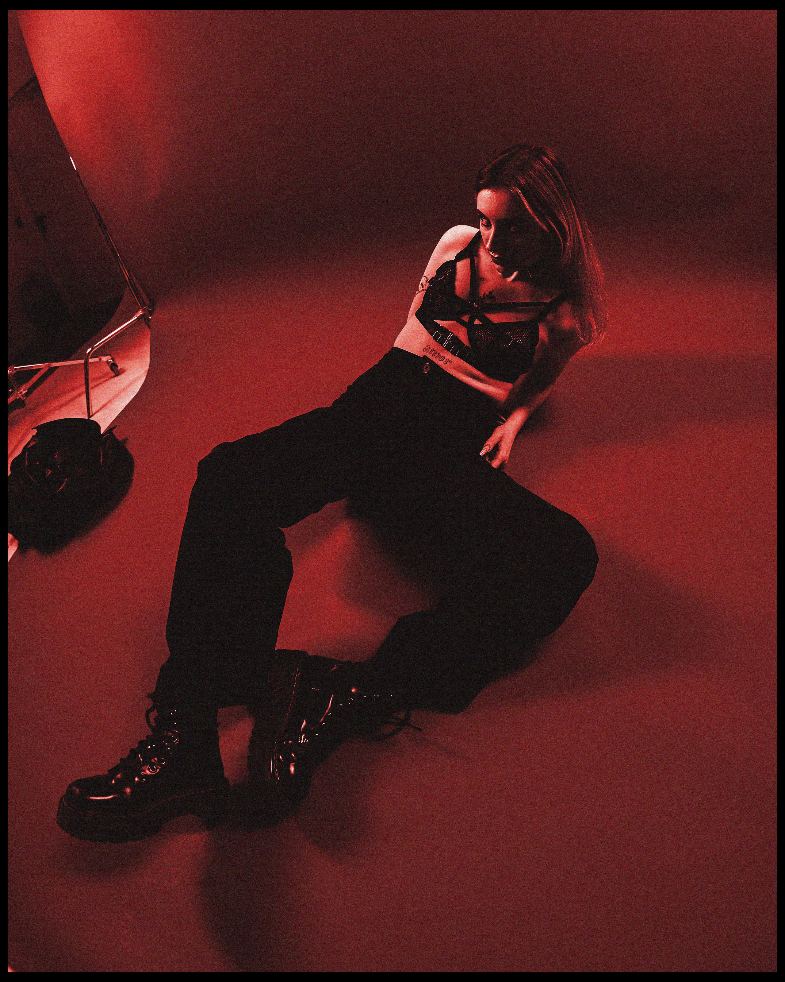 Llou.iise. Московский фотограф WHRMZD