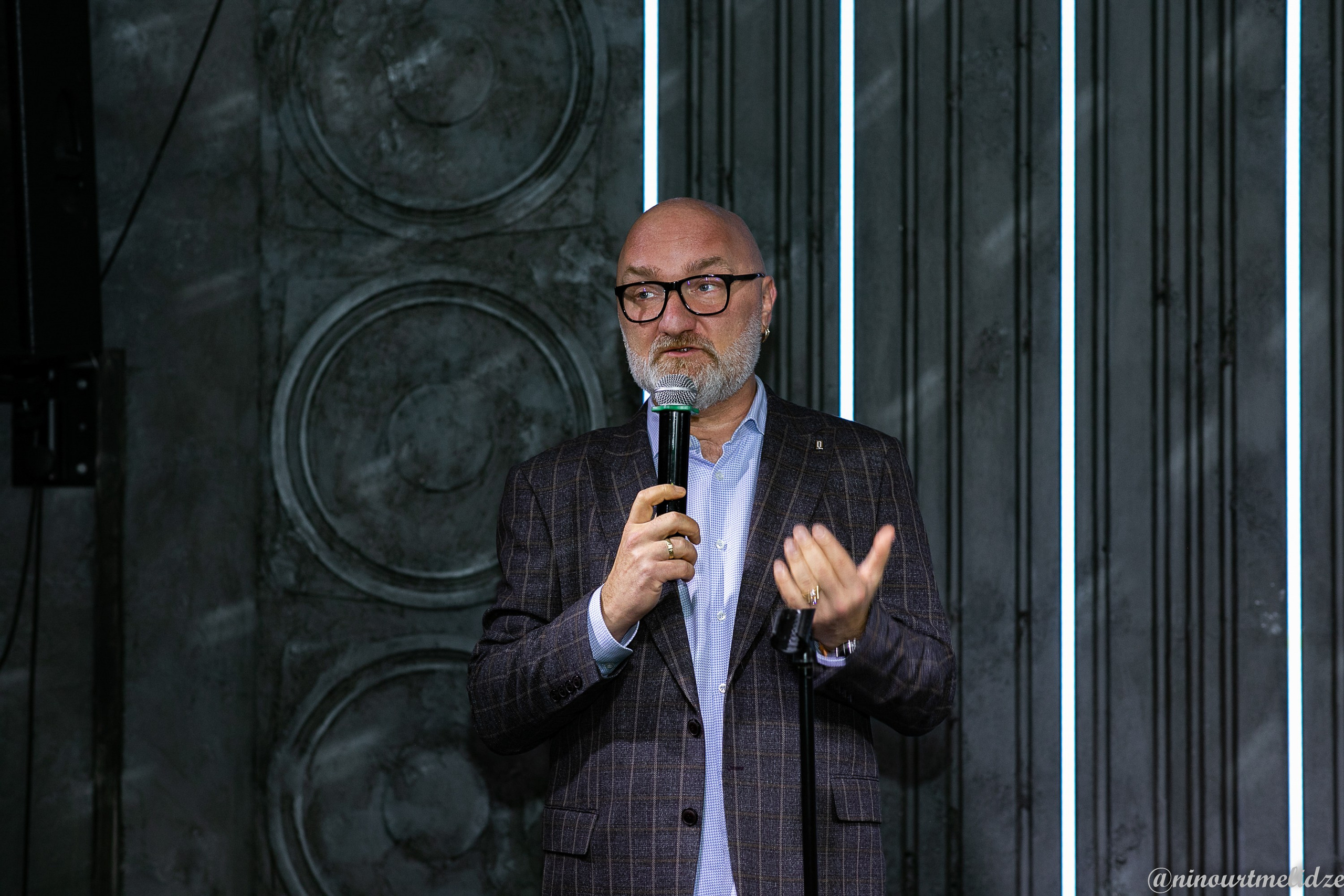 Пресс конференция Kevin Maccoy. Art photographer Nino