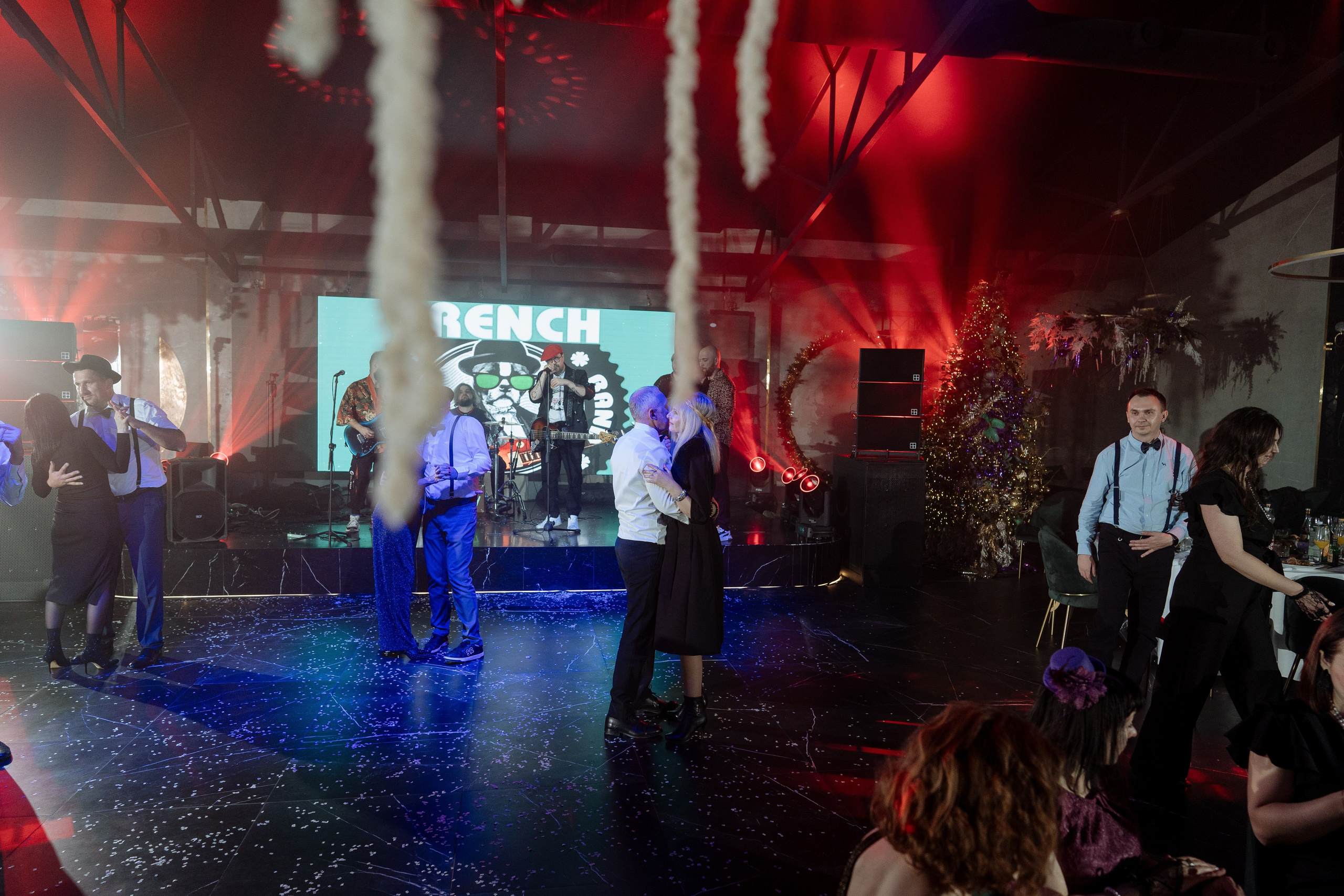 Альбион Тур