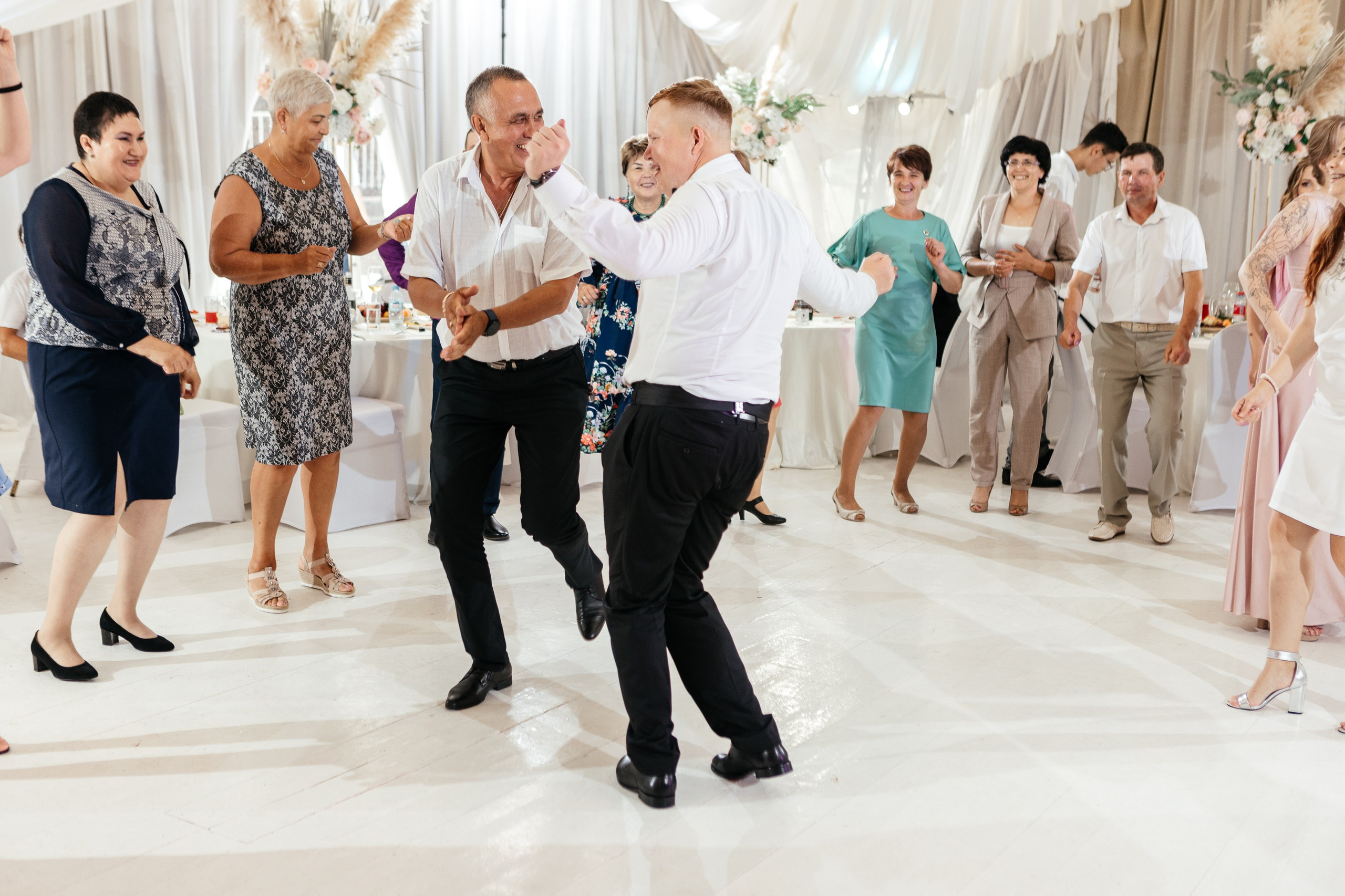 Свадебный фотограф Уфа — Руслан ГабдлисламовЖивые эмоции, красивые кадры, воспоминания на всю жизнь.Работаю по всей Республике Башкортоста. Свадебный фотограф Уфа Руслан Габдлисламов