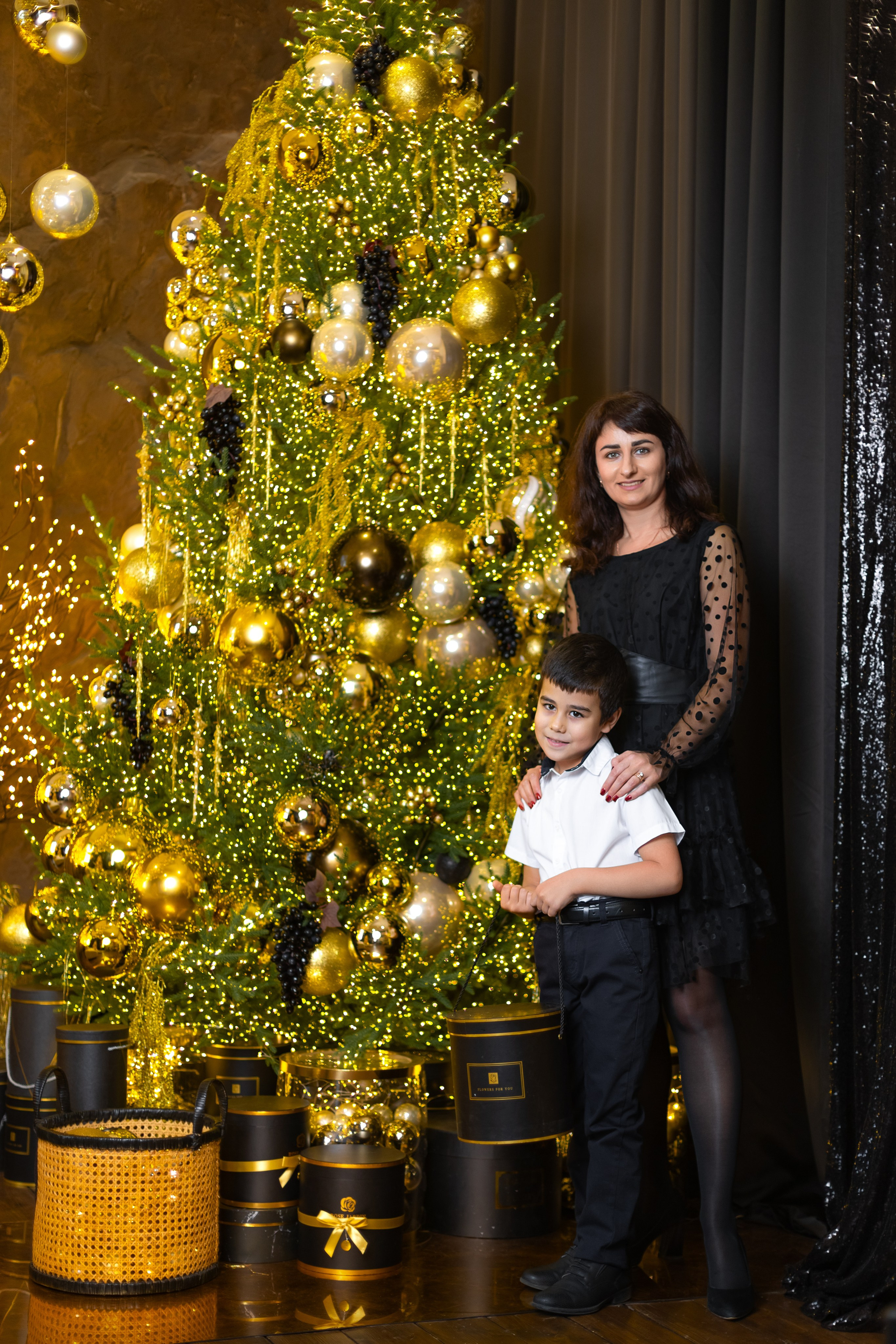 Новогодняя фотосессия 3 человека. Ирина Мезенцева | Женский и предметный фотограф | г. Омск