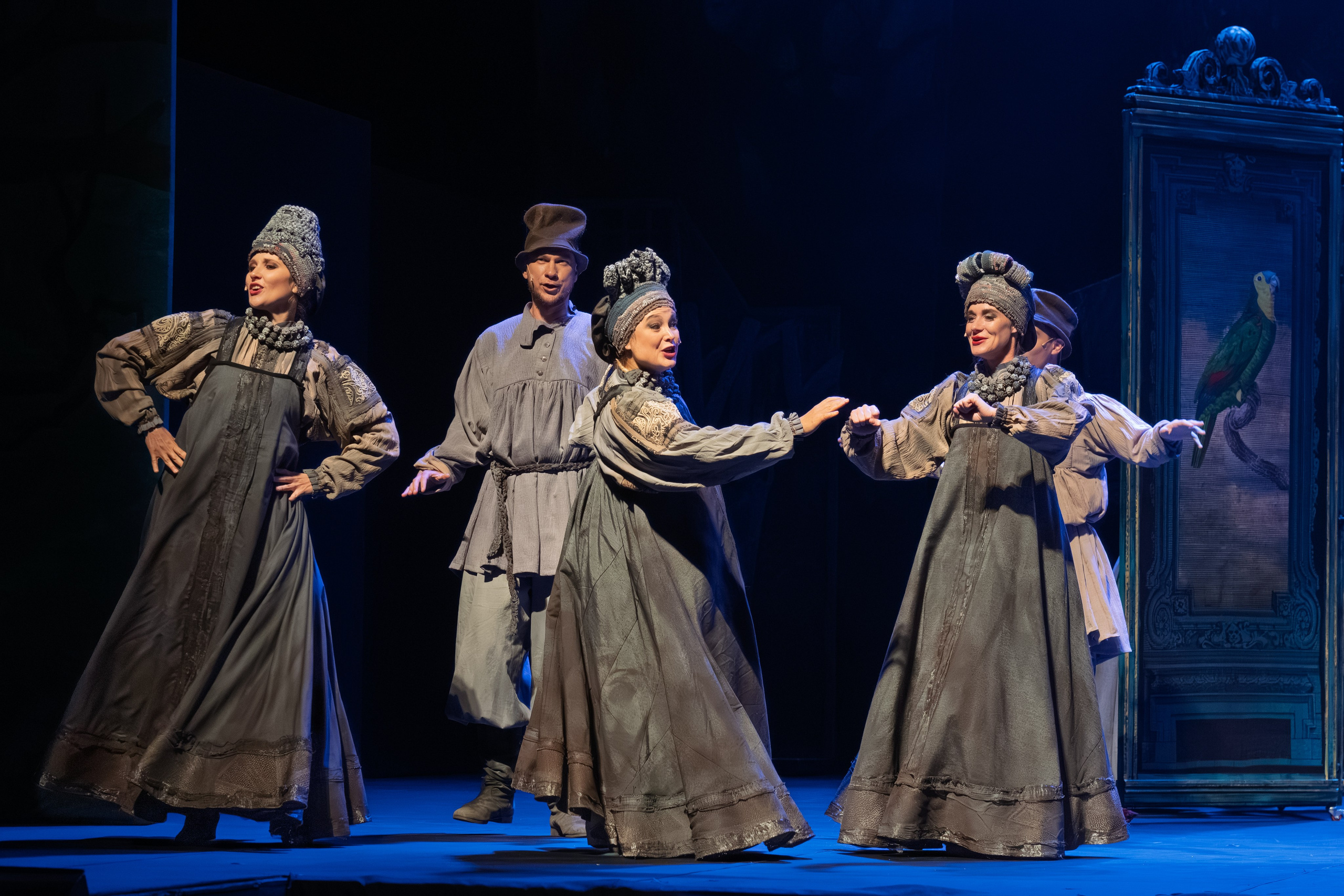 Театр Терезы Дуровой: Малахитовая Шкатулка. Сайт фотографа Сергея Абрамова