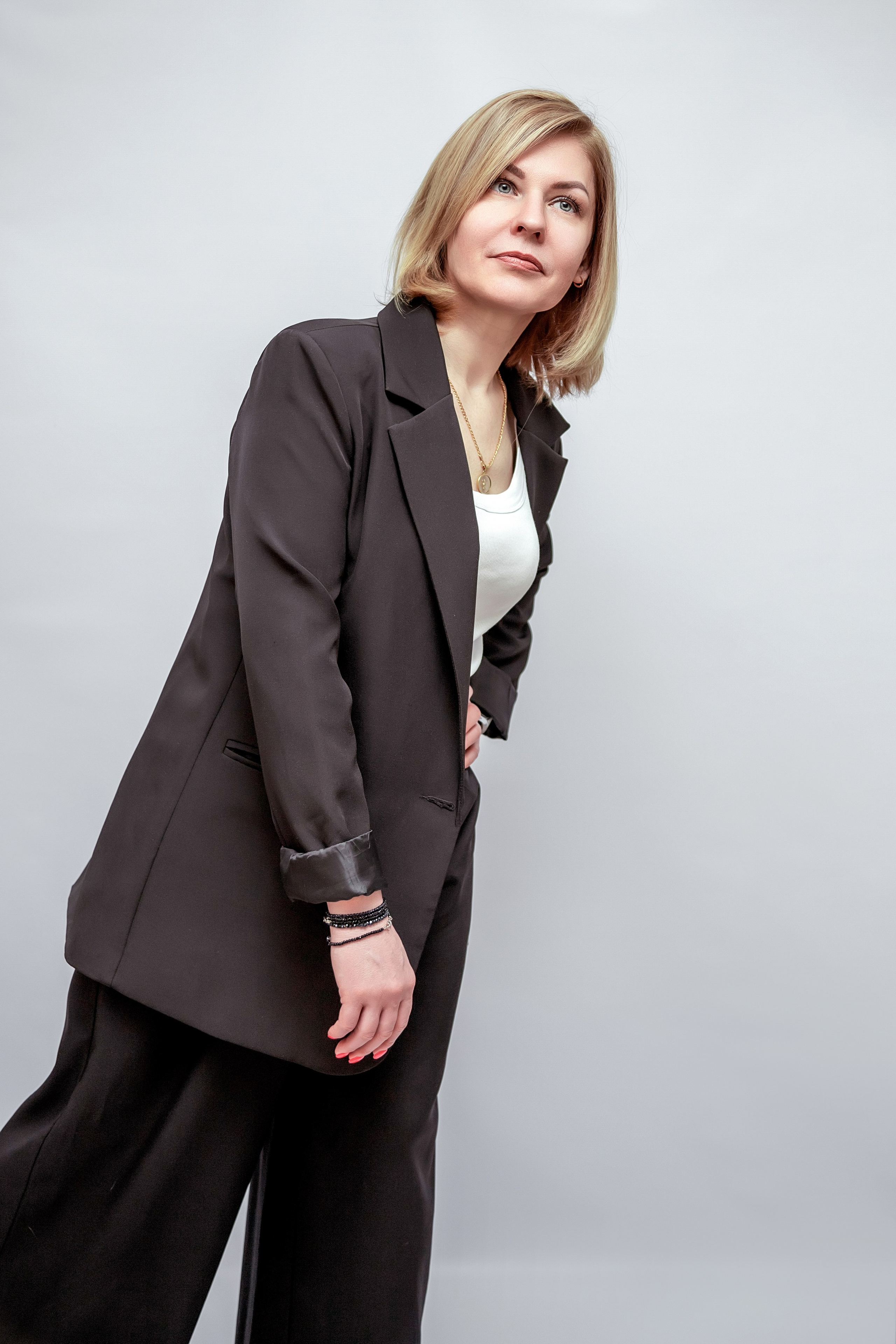 СТУДИЙНЫЙ минимализм ЖЕНСКИЙ. Фотограф Алина Лебедь