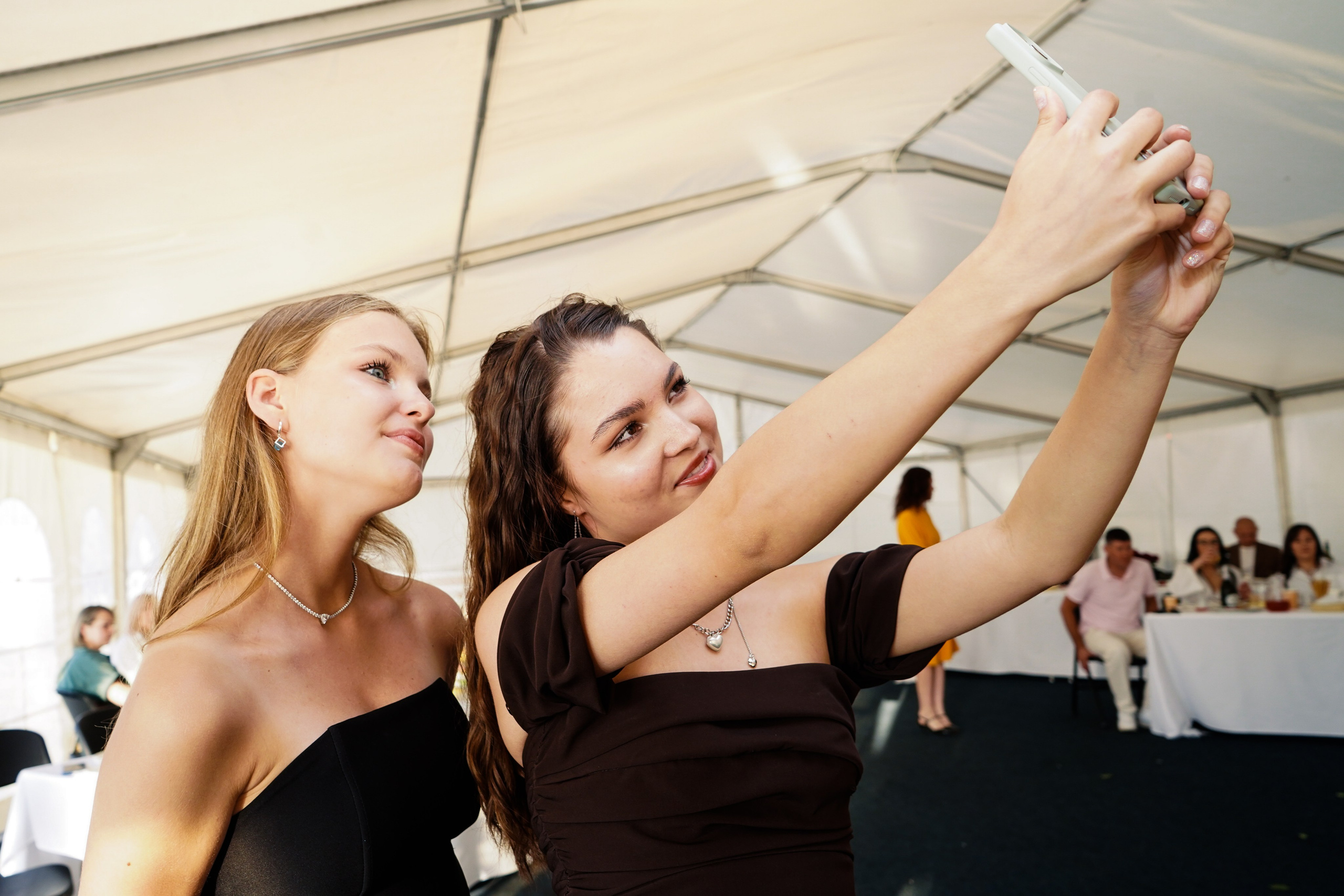 Выпускной 9 класса школа 19 в Коматек. Семейный и портретный фотограф в Екатеринбурге Анна Лобанова