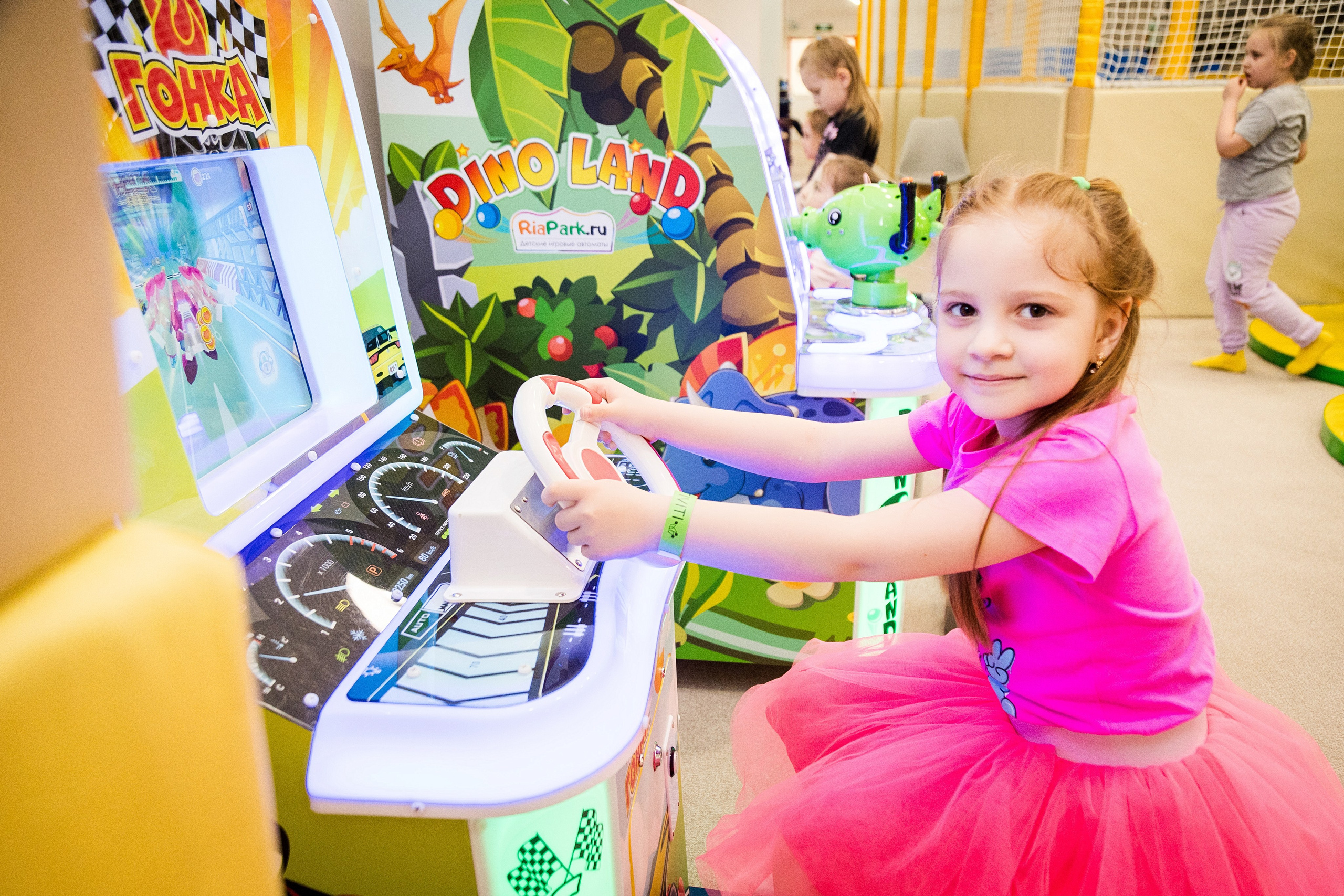 Маргарите 7 лет. Детский фотограф видеограф в Хабаровске Михаил Орлов