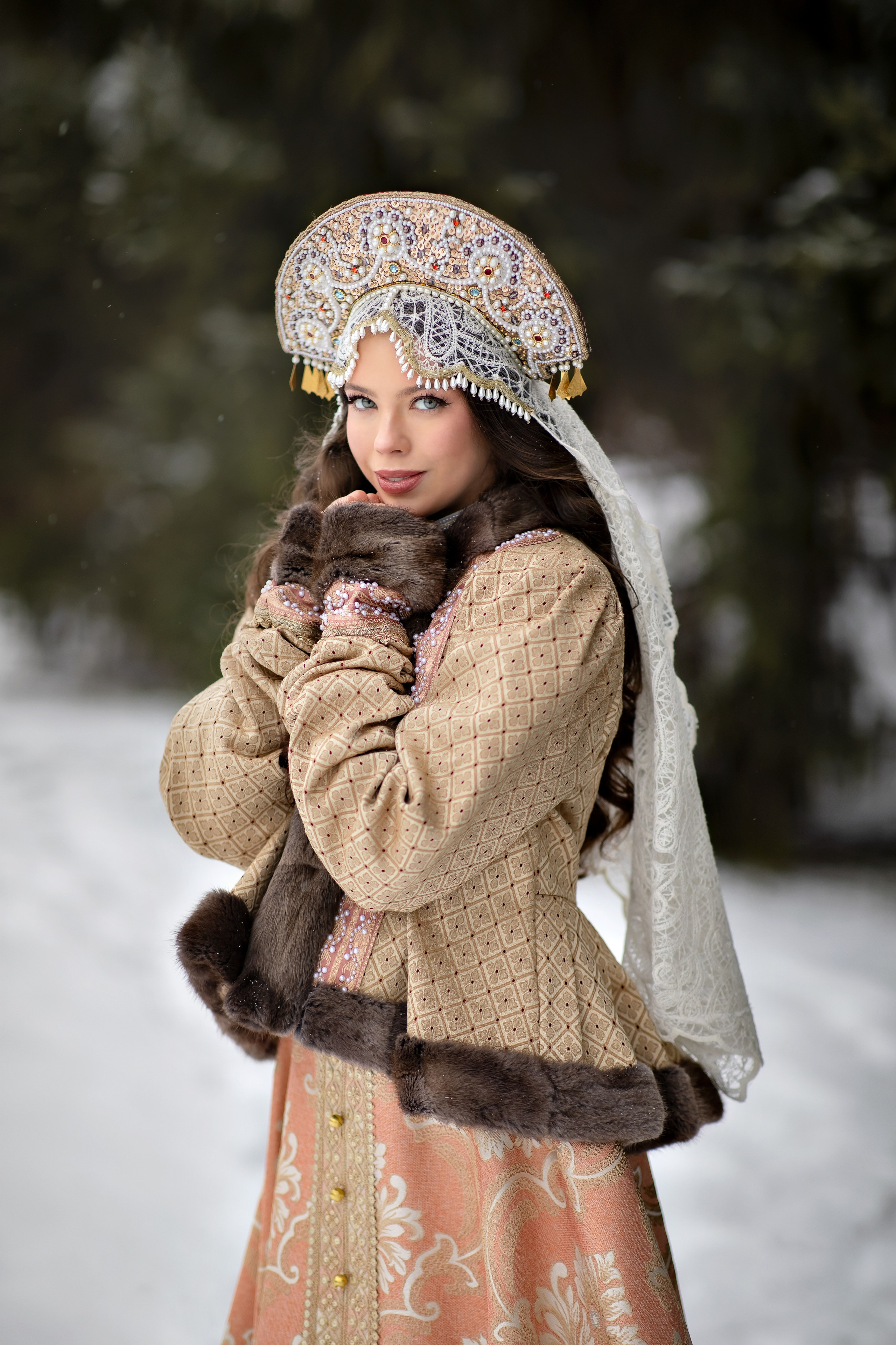 A6. Дизайнер костюмов и украшений, фотограф