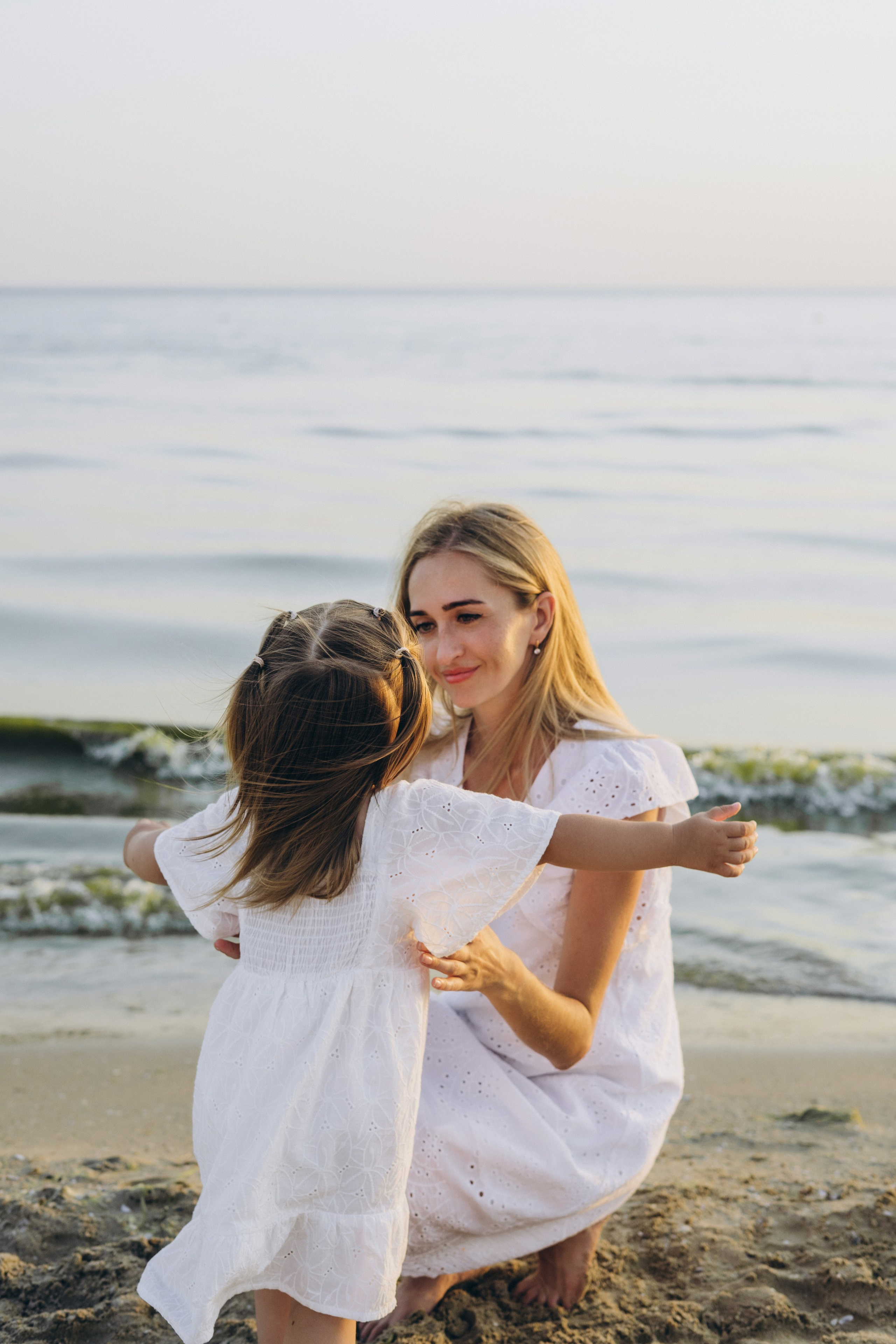 Кучугурская магия: фотосессия с мыльными пузырями на фоне заката, фотограф Кучугуры