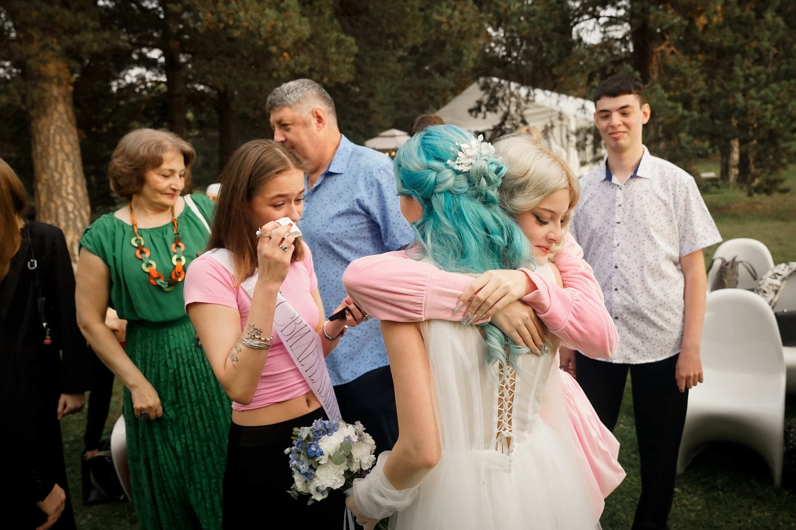 Свадебная прогулка в парке Екатеринбурга