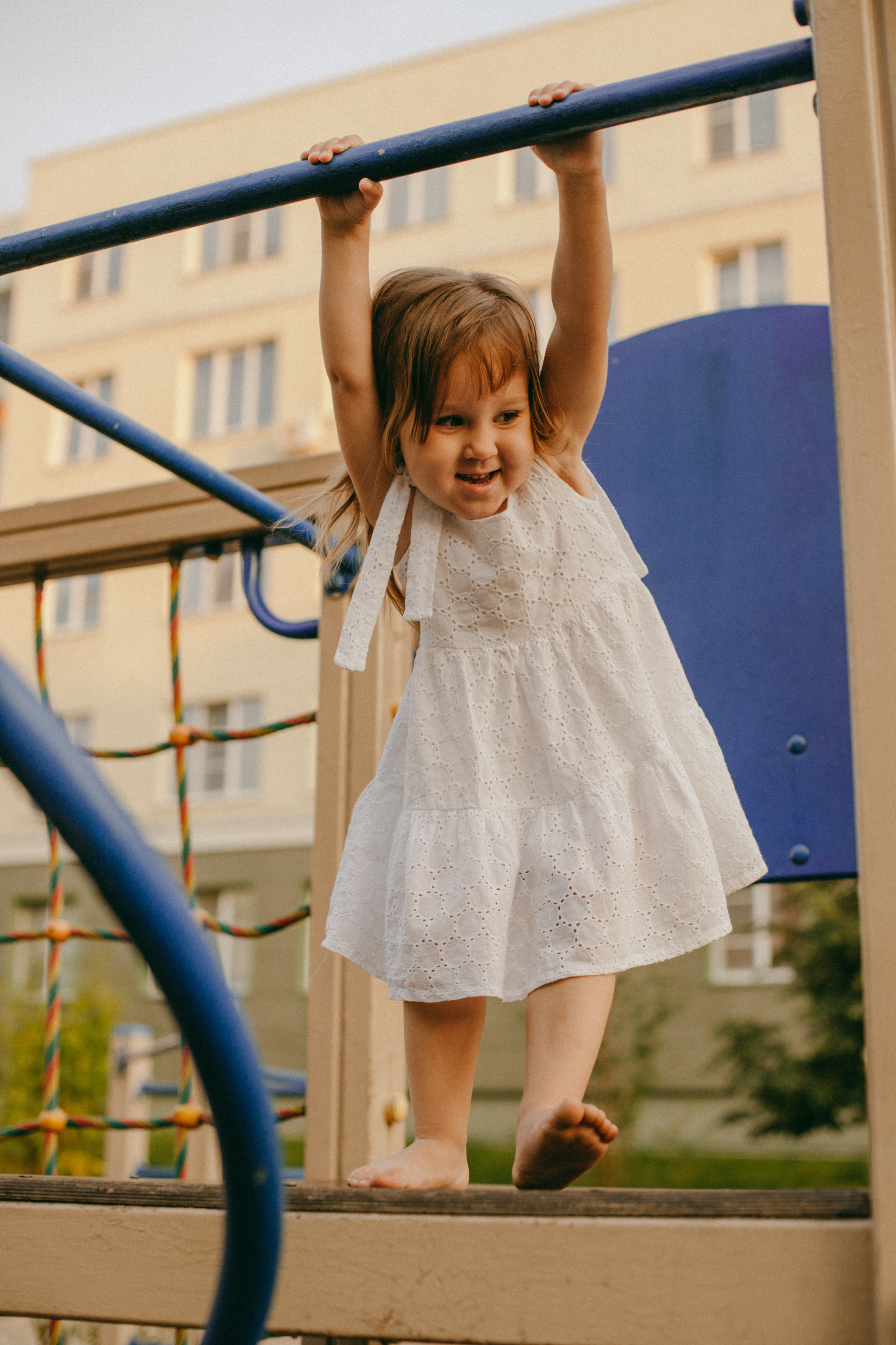 Эмма и Влада на летней прогулке с мамой. Фотограф Наталья Кургина Слюдянка Иркутск