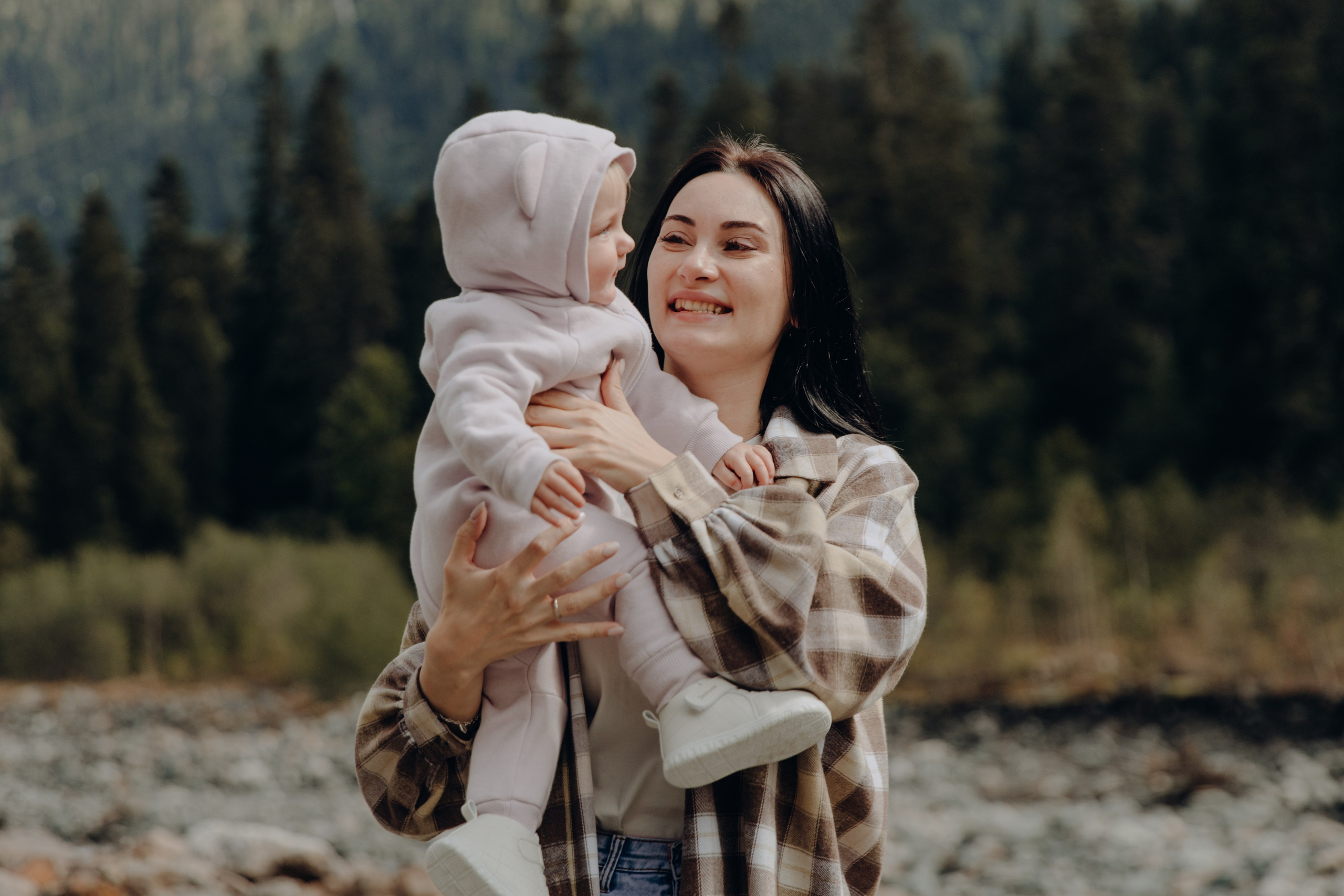 Юля с семьей, Домбай. Портфолио