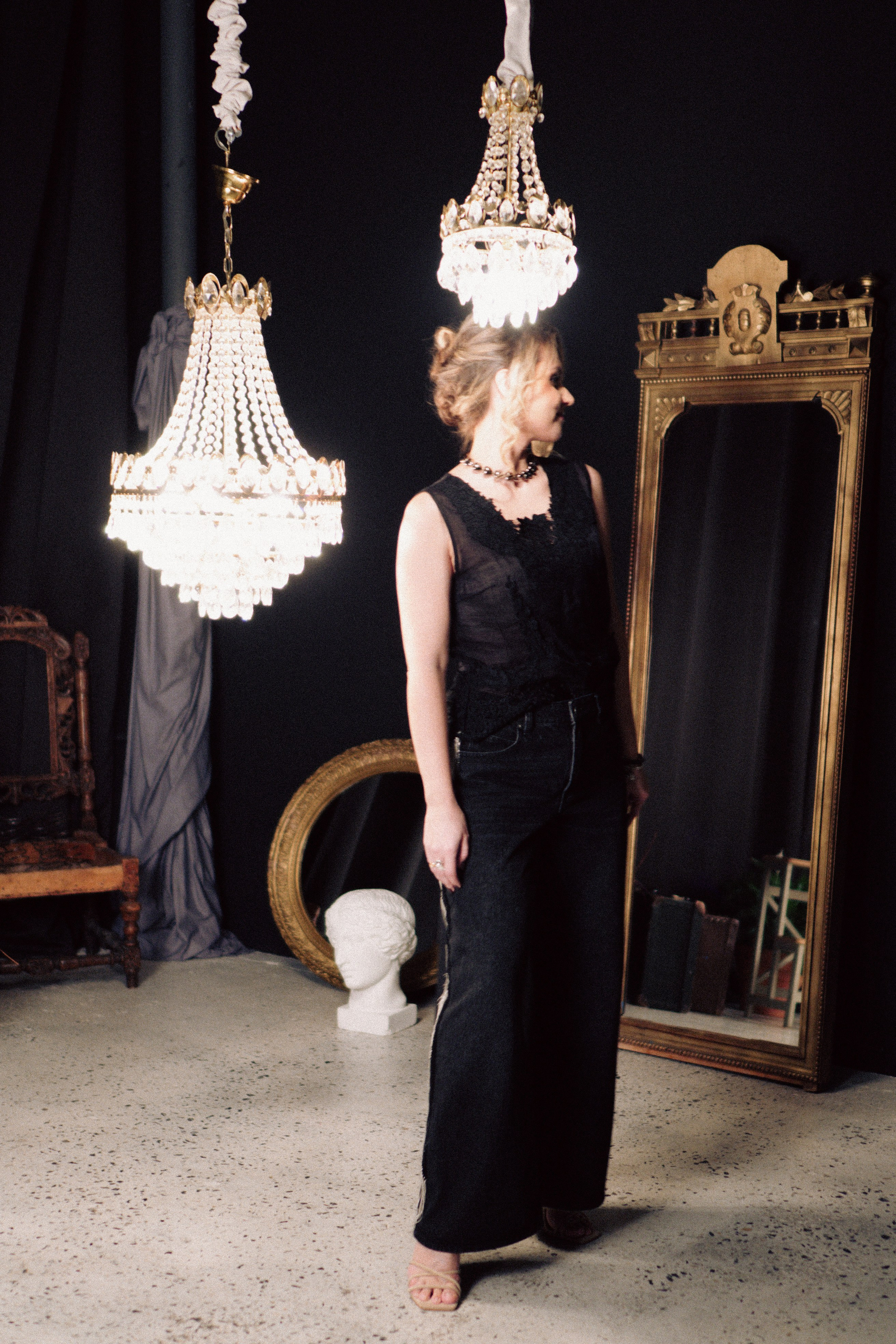 НОВОГОДНЯЯ ФОТОСЕСИИЯ В СТУДИИ ДЛЯ ДЕВУШКИ И ПРОГУЛКА ПО ЧЕРНЫШЕВСКОЙ. Профессиональный фотограф, Санкт-Петербург — Виктория Богомолова