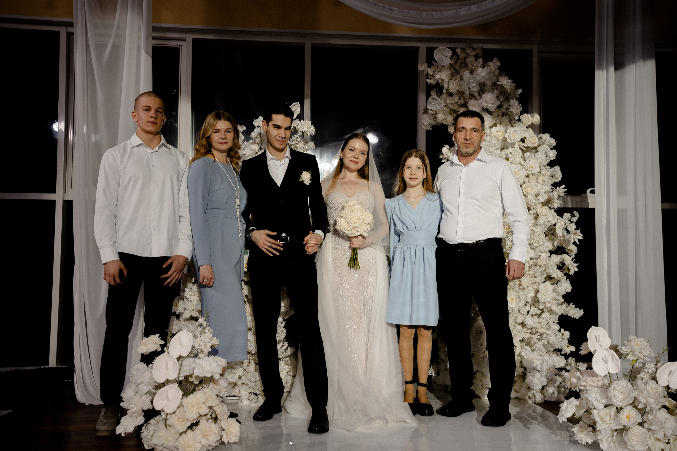 СВАДЕБНАЯ СЬЕМКА СБОРОВ В ОТЕЛЕ И ВЫЕЗД НА ЦЕРЕМОНИЮ (СНЯТО В СИБИРЕ В НИЖНЕВАРТОВСКЕ). Профессиональный фотограф, Санкт-Петербург — Виктория Богомолова