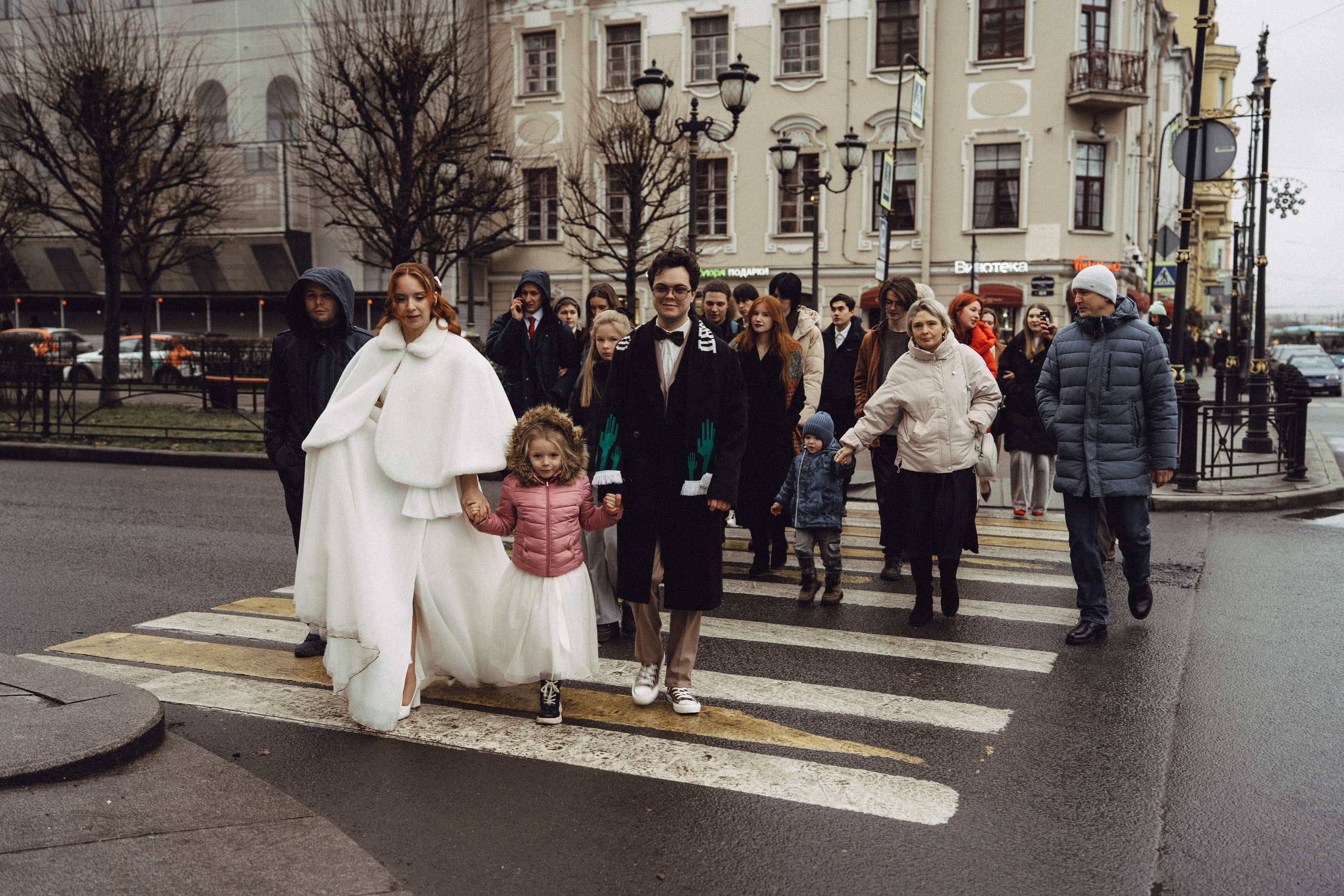 СВАДЕБНАЯ СЬЕМКА ВО ВТОРОМ ДВОРЦЕ С ГОСТЯМИ И ПРОГУЛКА В ТАВРИЧЕСКОМ САДУ. Профессиональный фотограф, Санкт-Петербург — Виктория Богомолова