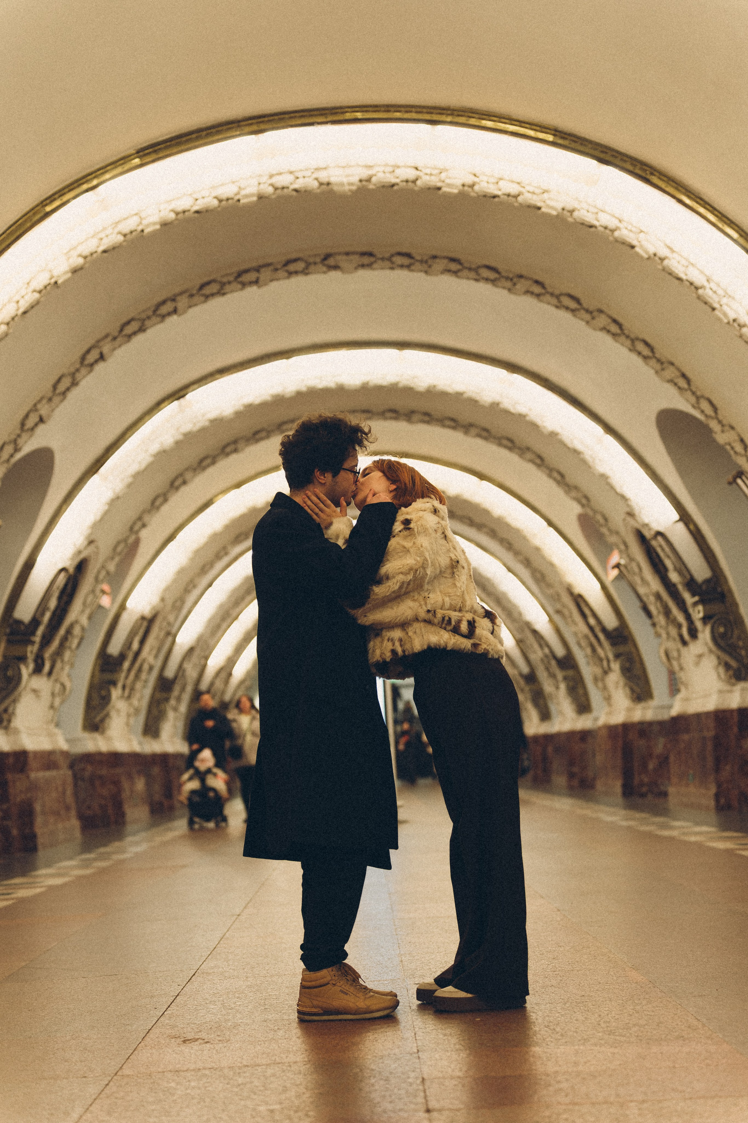НОВОГОДНЯЯ ФОТОСЕСИИЯ ПАРЫ В МЕТРО ЛЮБОВЬ. Профессиональный фотограф, Санкт-Петербург — Виктория Богомолова