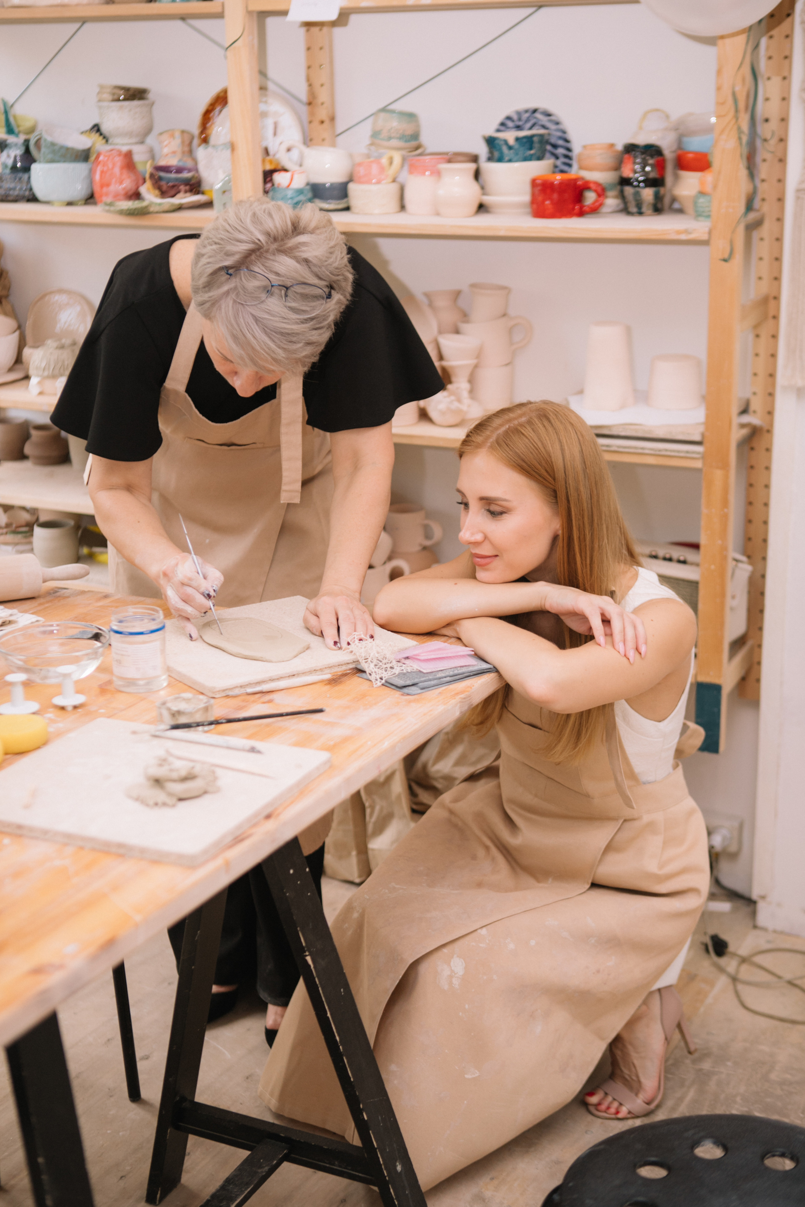 «Руки и глина». Гончарная мастерская. Фото l Ретушь l Контент в Москве. Андреева Марина