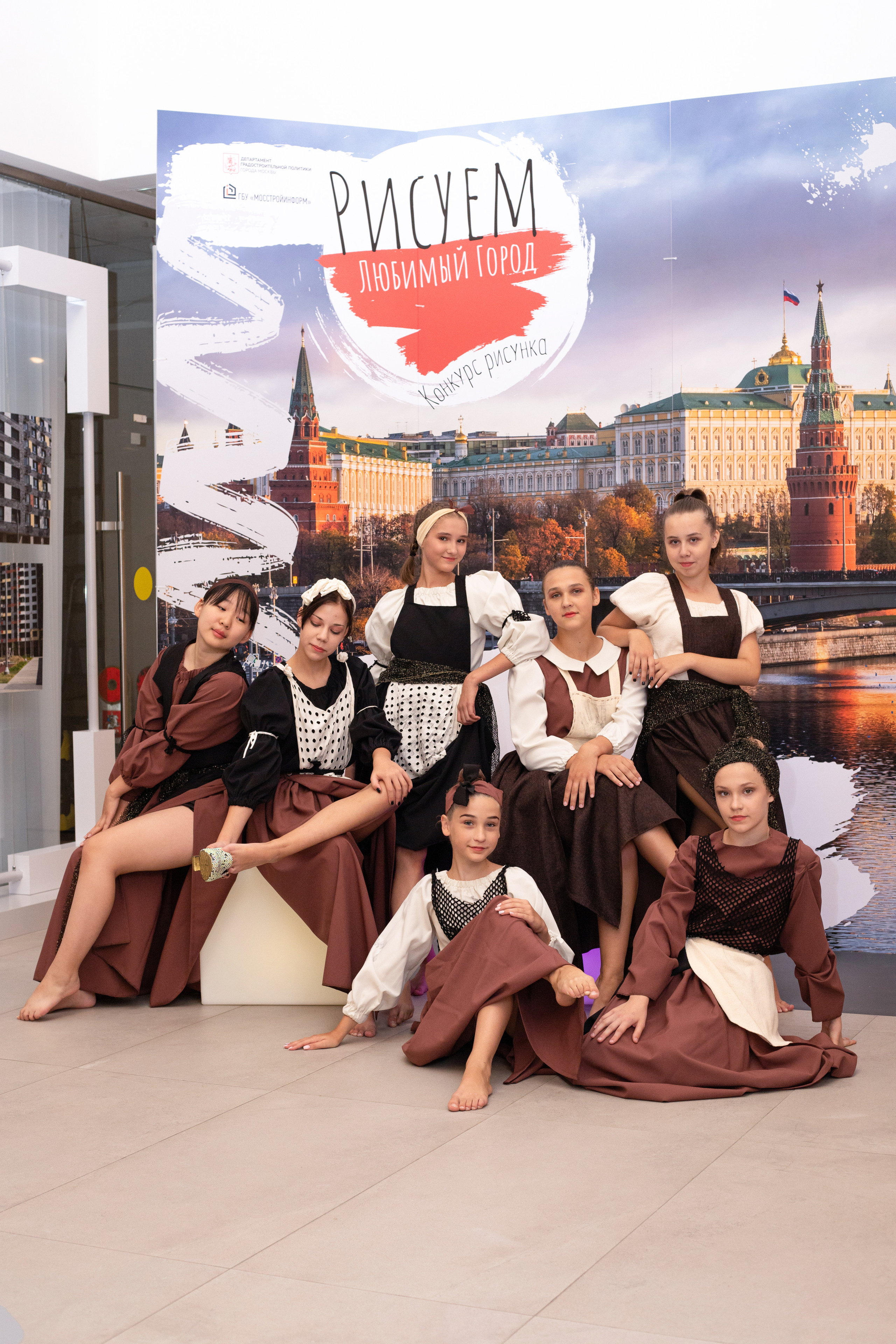 Всероссийский конкурс детского рисунка «Рисуем любимый город». Фото l Ретушь l Контент в Москве. Андреева Марина