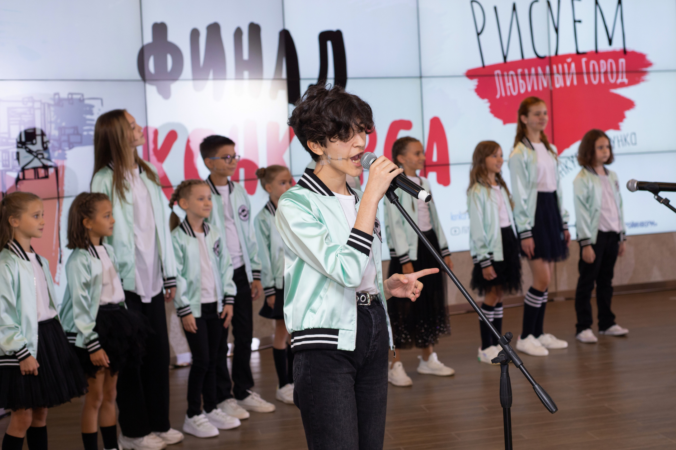 Всероссийский конкурс детского рисунка «Рисуем любимый город». Фото l Ретушь l Контент в Москве. Андреева Марина