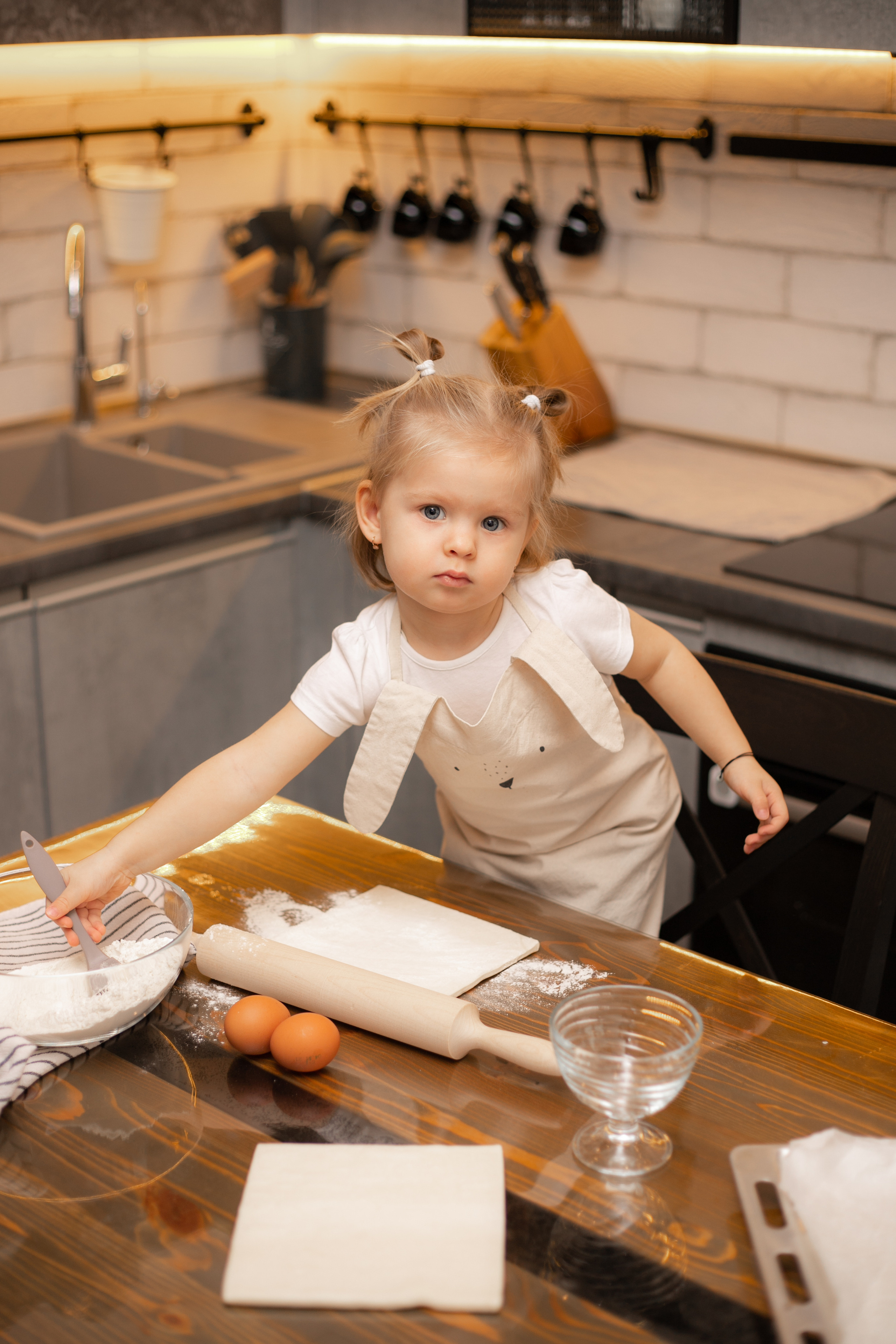 Антон, Настя, Даша. Фото l Ретушь l Контент в Москве. Андреева Марина