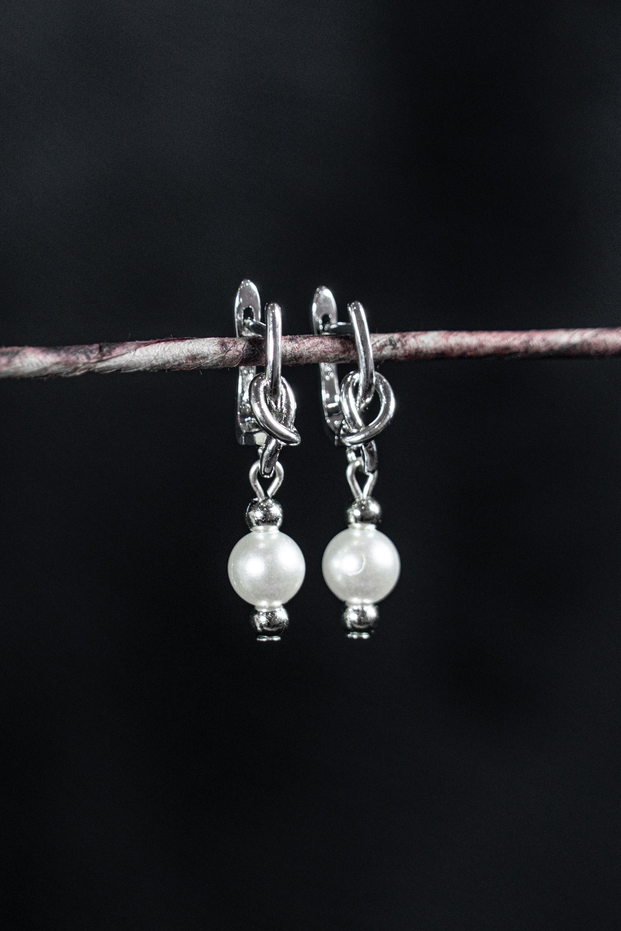 Фото бижутерии для маркетплейсов Ozon и Wildberries Предметная фотосъемка бижутерии для Wildberries и Ozon в Краснодаре. Шедевры для Вас! Фотограф и Видеограф в Краснодаре Пахиев Руслан