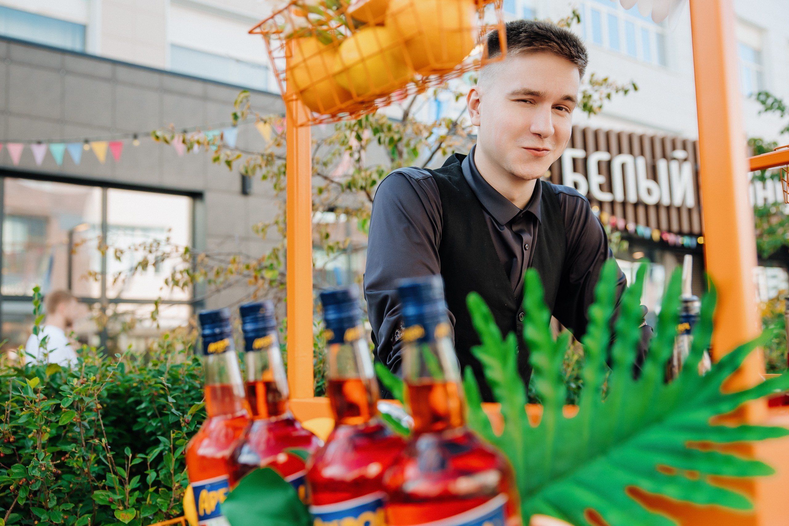 Белый Рынок | 8 лет. Главная