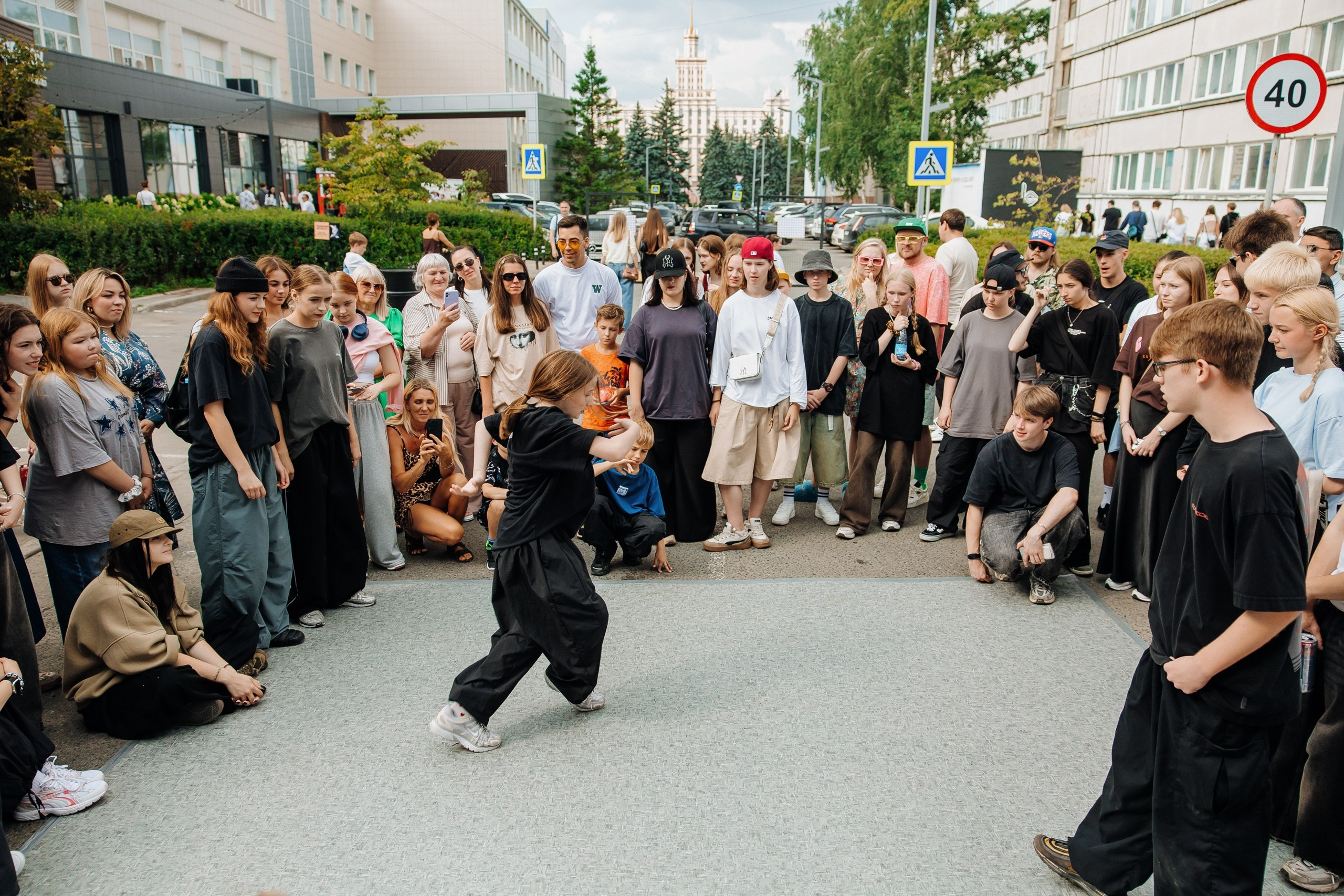 Белый Рынок | 8 лет. Главная