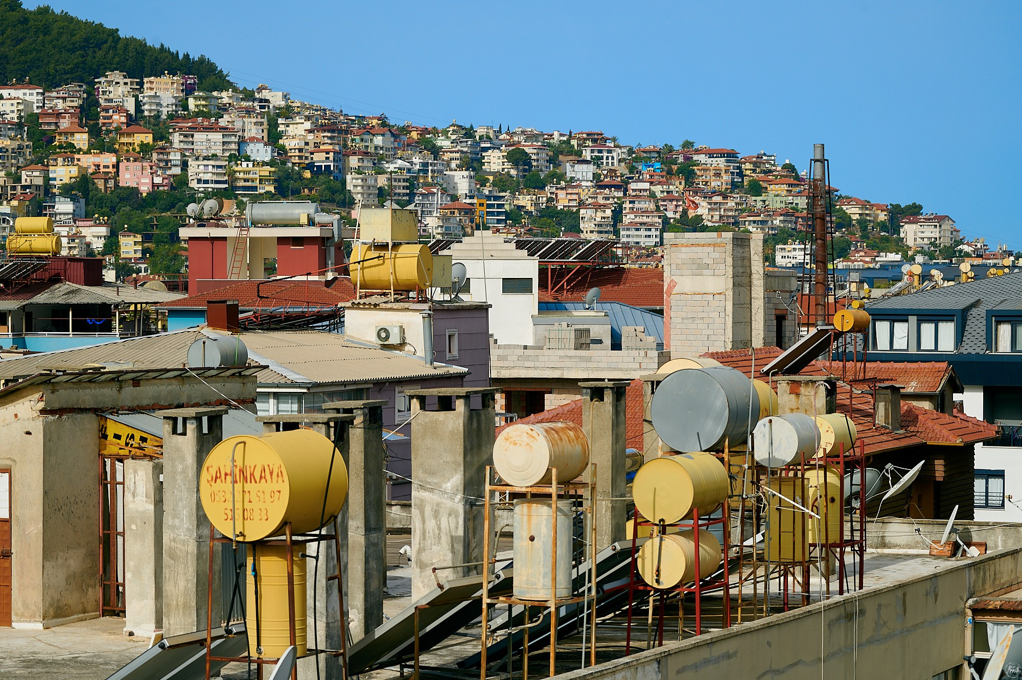 Alanya, Türkiye. May 2024. Фотографии отовсюду и обо всем
