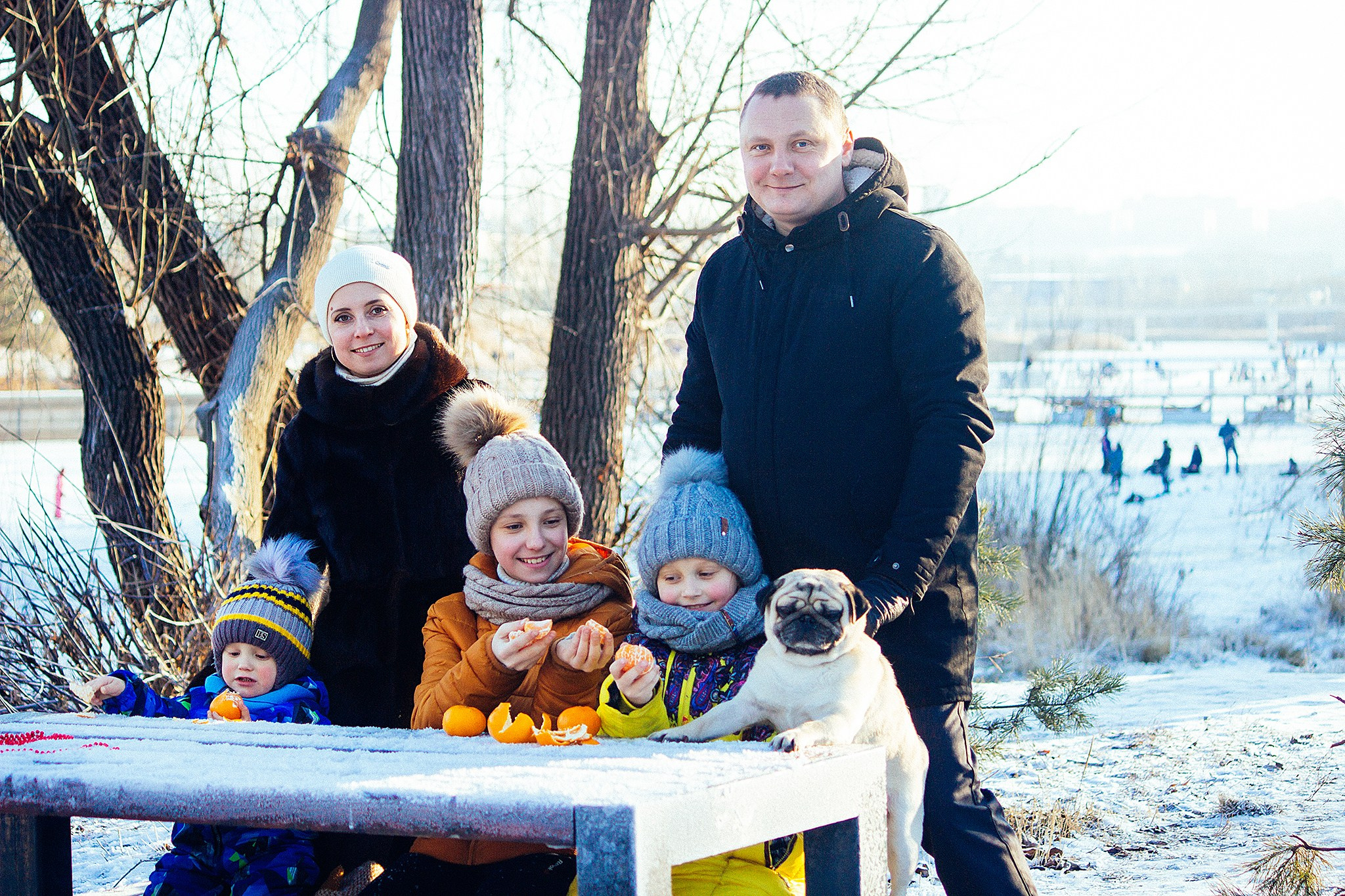 Зимняя фотопрогулка на мещерском озере с мандаринами. Детский и семейный фотограф, фотограф мероприятий Нижний Новгород