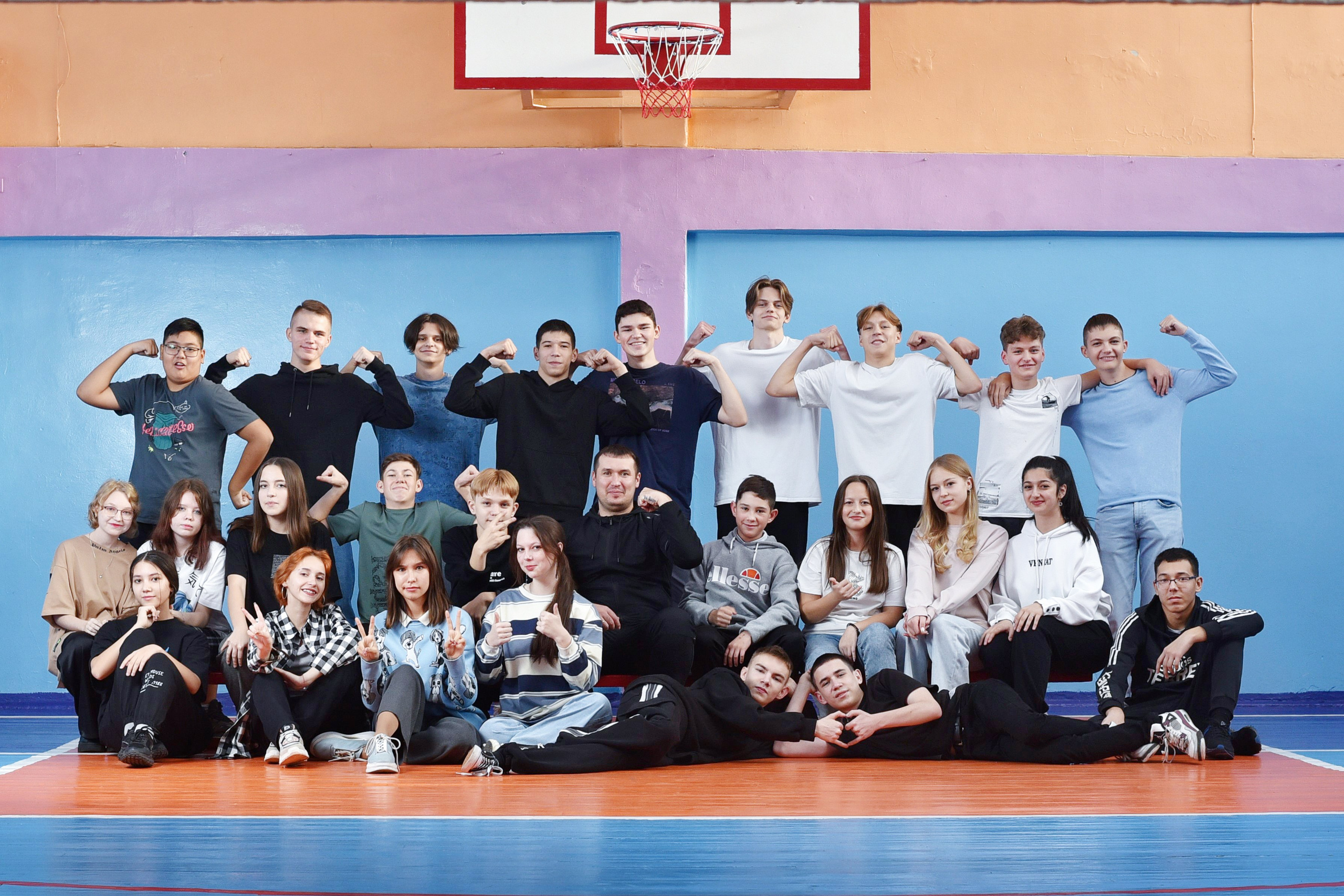 ФОТОСЕССИЯ В СПОРТИВНОМ ЗАЛЕ. Школьный фотограф ЛАРИСА МАТВЕЕНКО