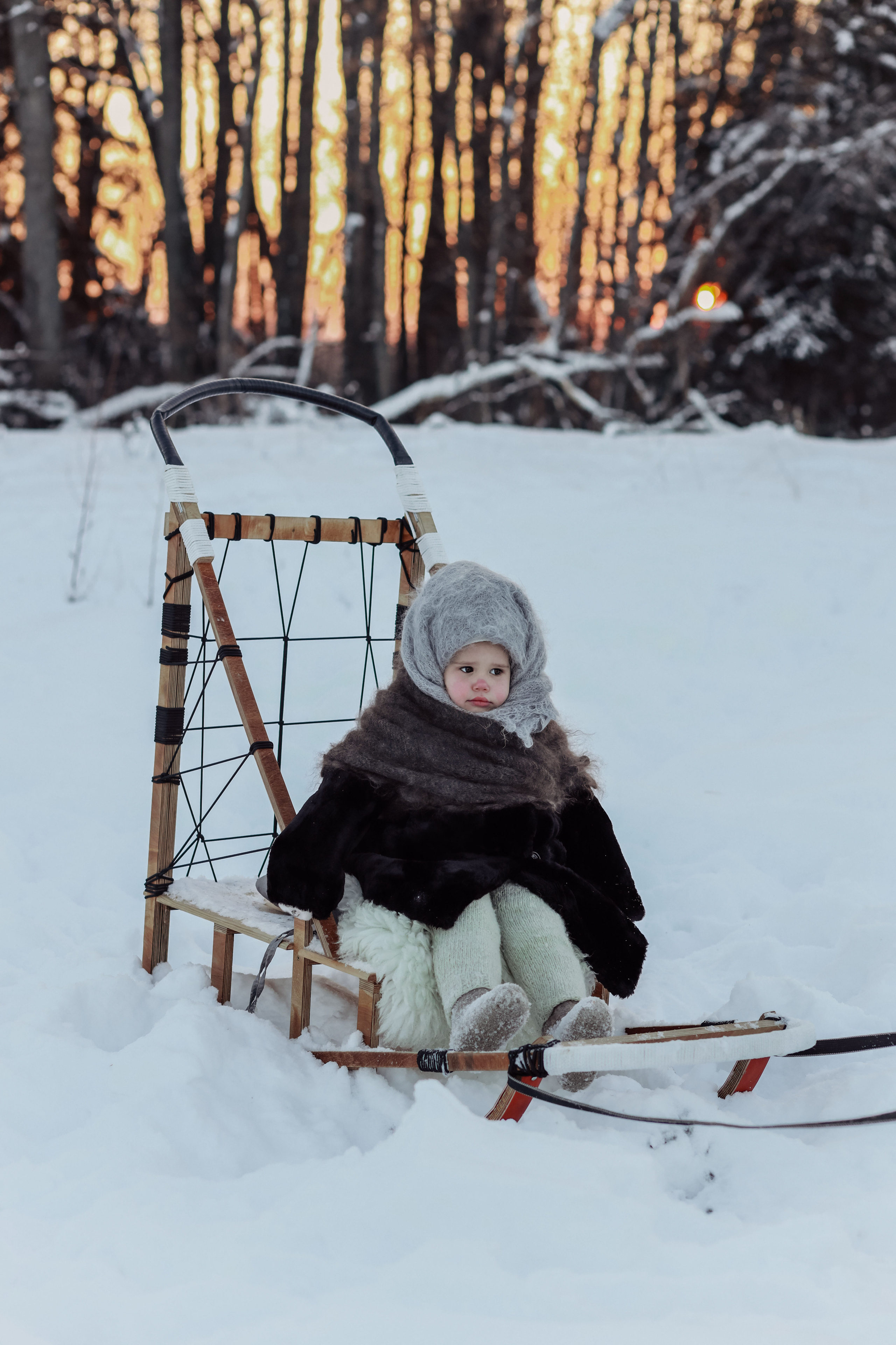 Семейная фотосессия с оленем. Иванова Ирина Свадебный и семейный фотограф г. Уфа
