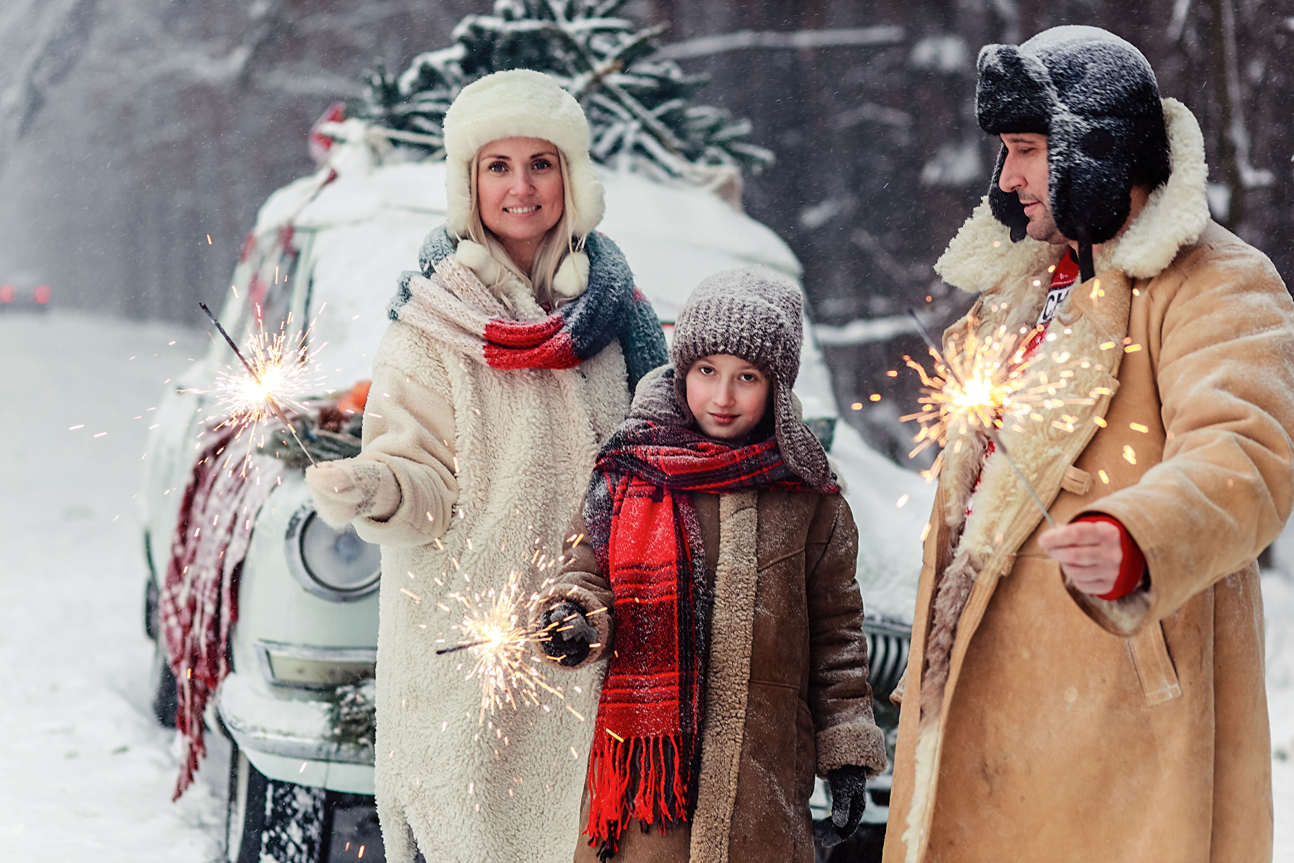 Фотосессия в лесу с ретро машиной. Иванова Ирина Свадебный и семейный фотограф г. Уфа