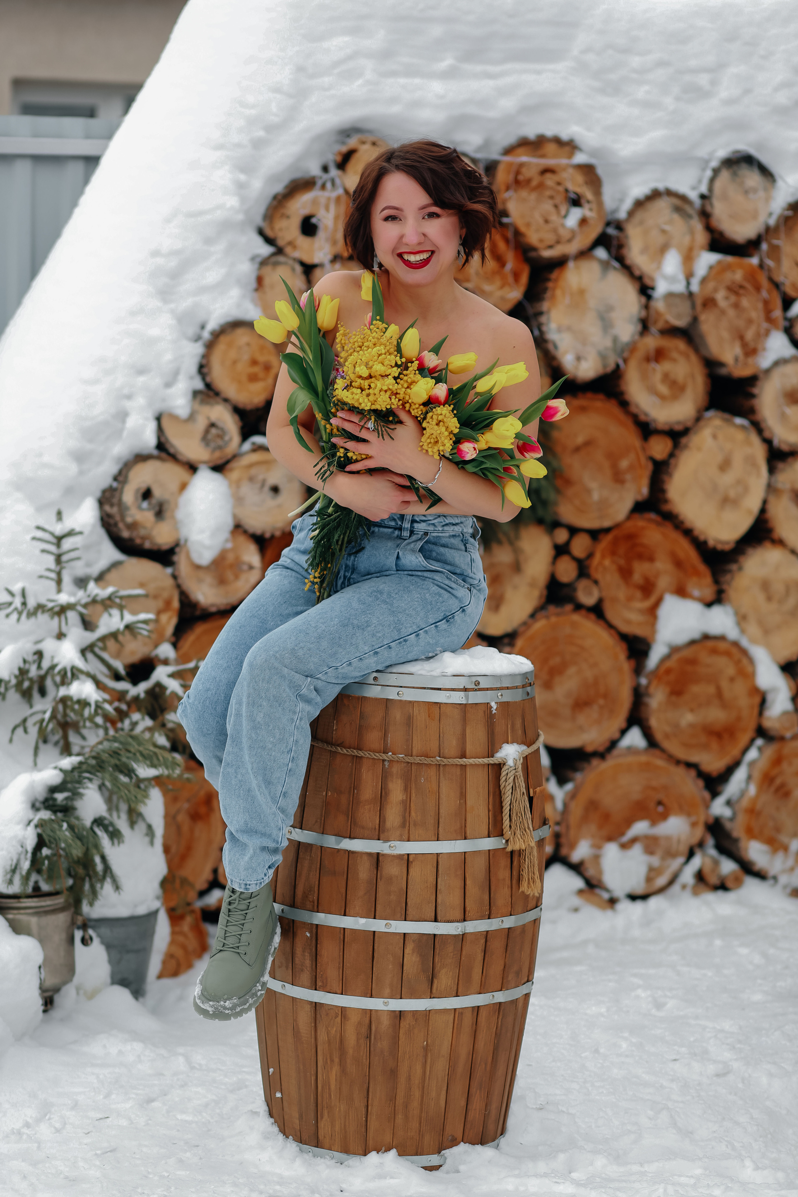 Фотосессия с цветами к 8 марту. Иванова Ирина Свадебный и семейный фотограф г. Уфа