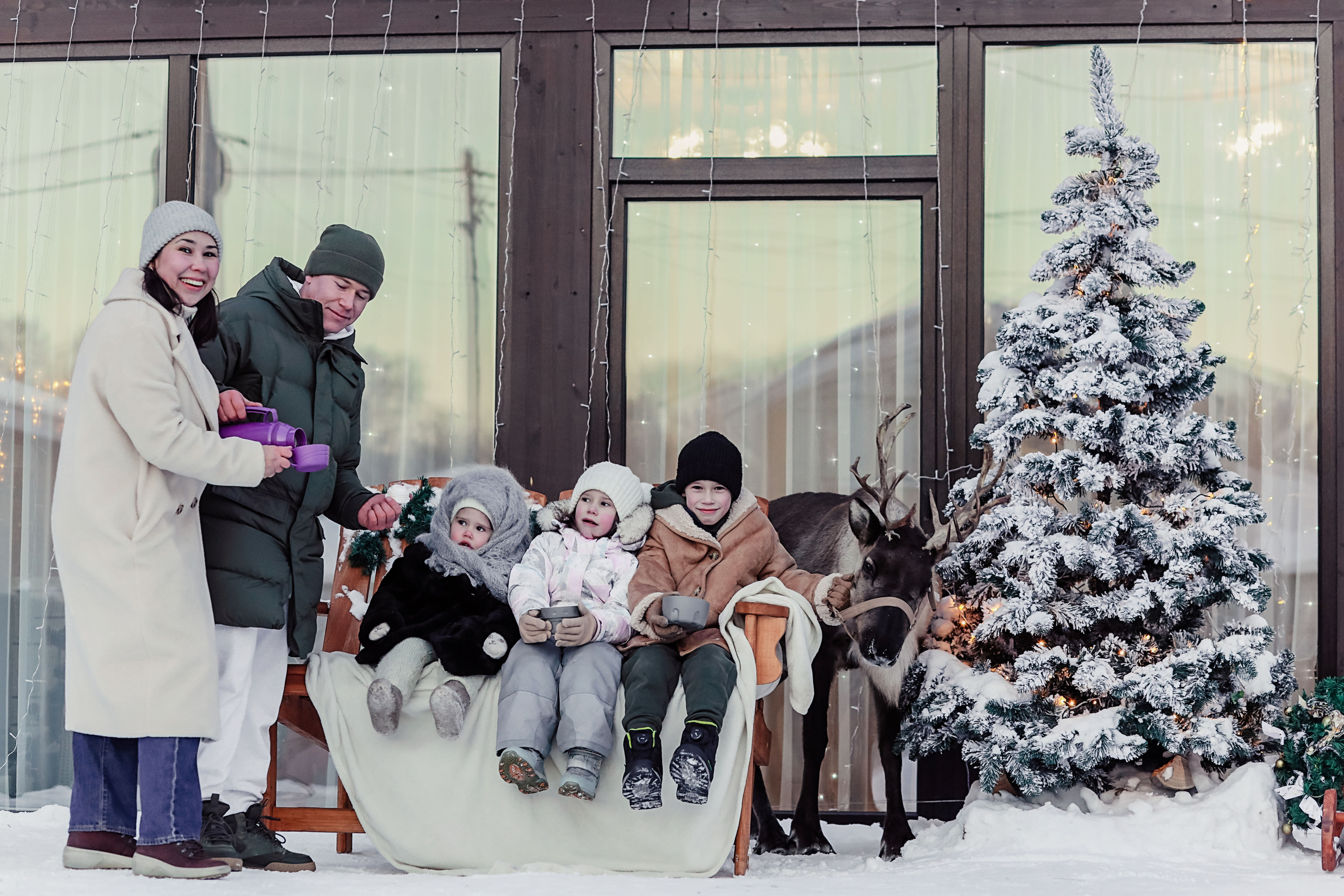 Семейная фотосессия с оленем. Иванова Ирина Свадебный и семейный фотограф г. Уфа