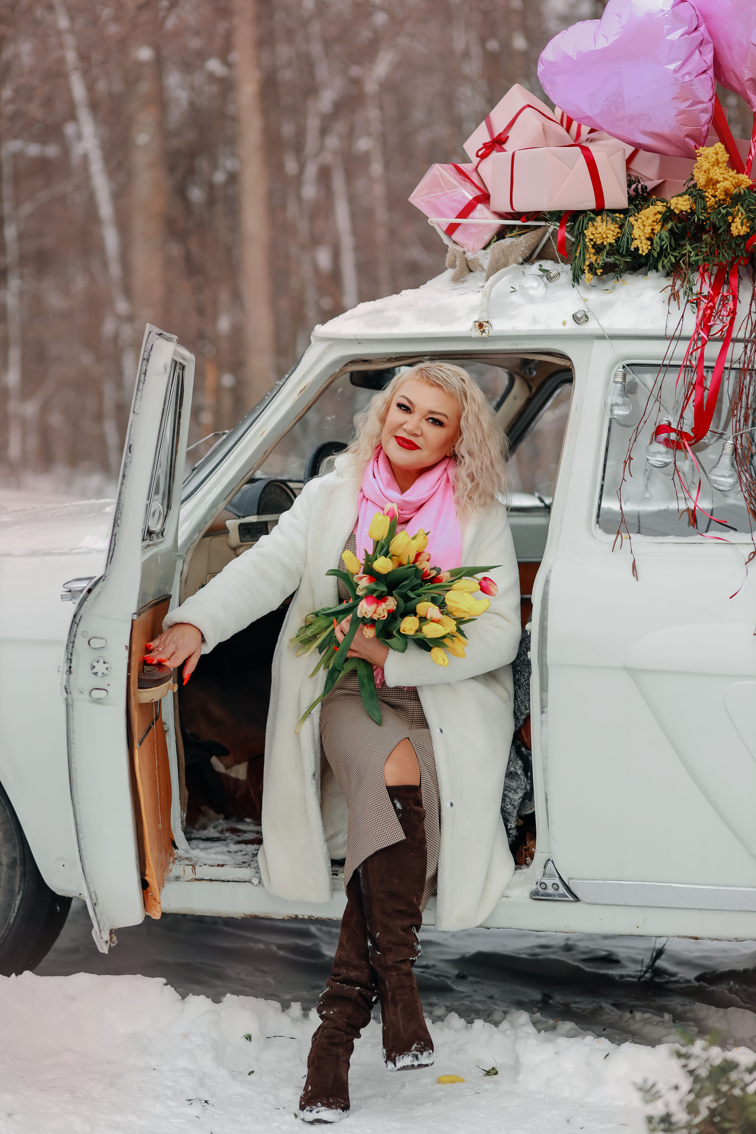 Фотосессия с цветами к 8 марту. Иванова Ирина Свадебный и семейный фотограф г. Уфа