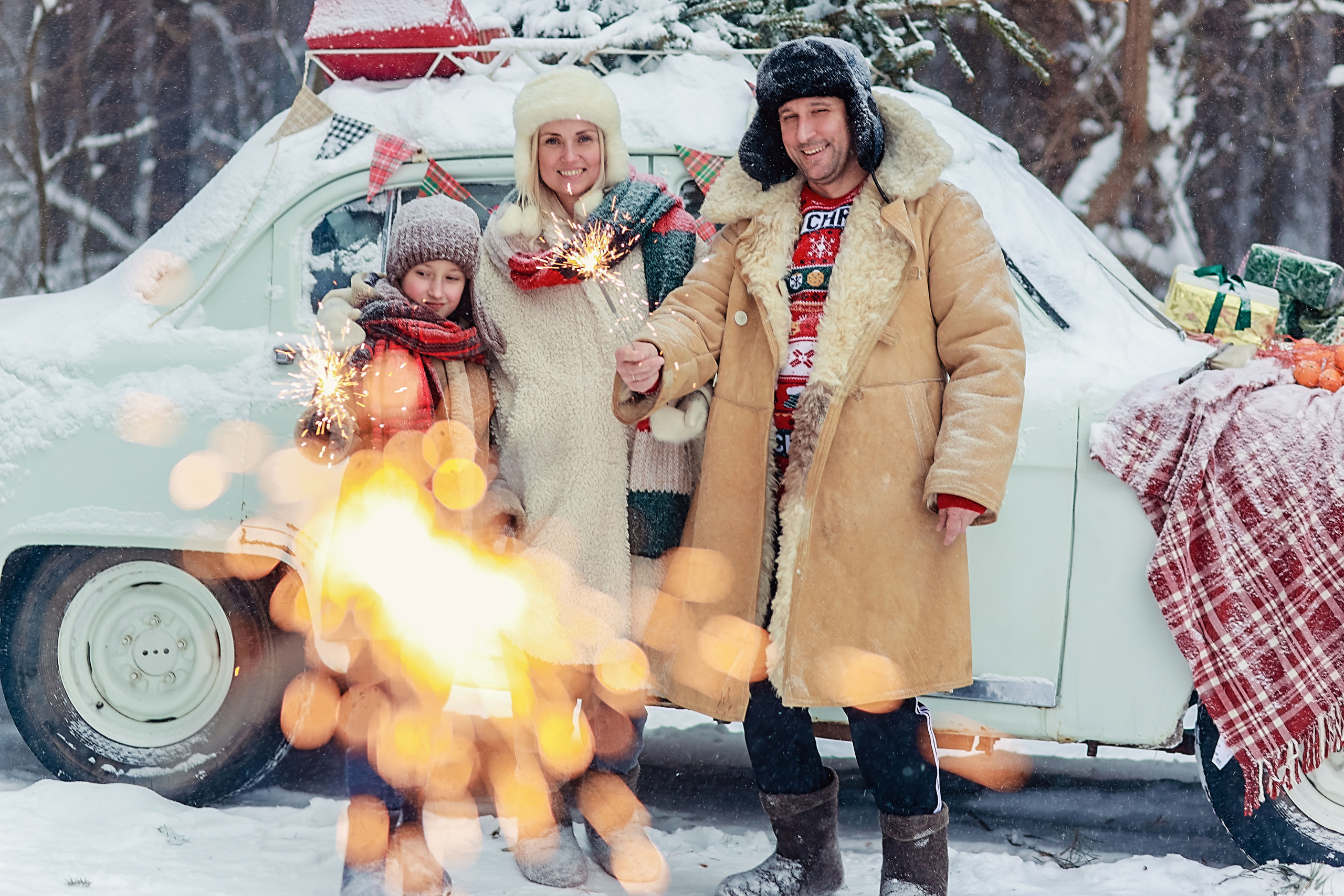 Фотосессия в лесу с ретро машиной. Иванова Ирина Свадебный и семейный фотограф г. Уфа